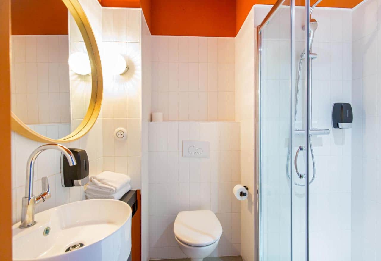 greet hotel Salon-de-Provence