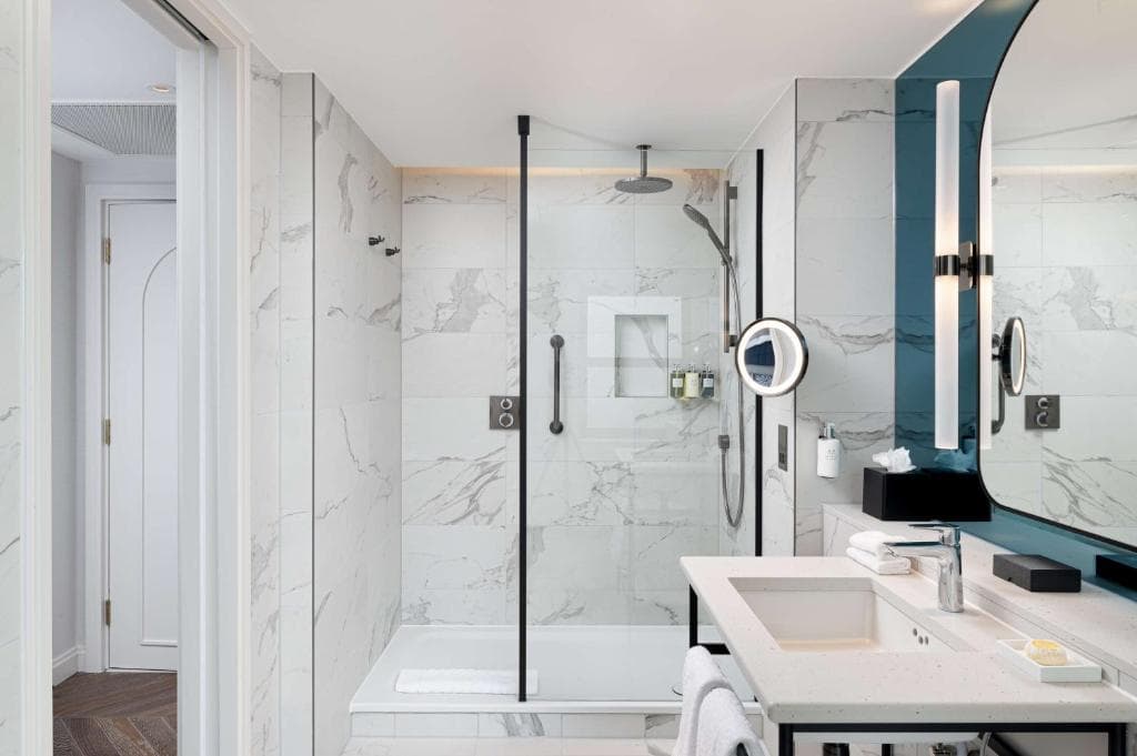 Lost Property St Paul’s London – Curio Collection by Hilton