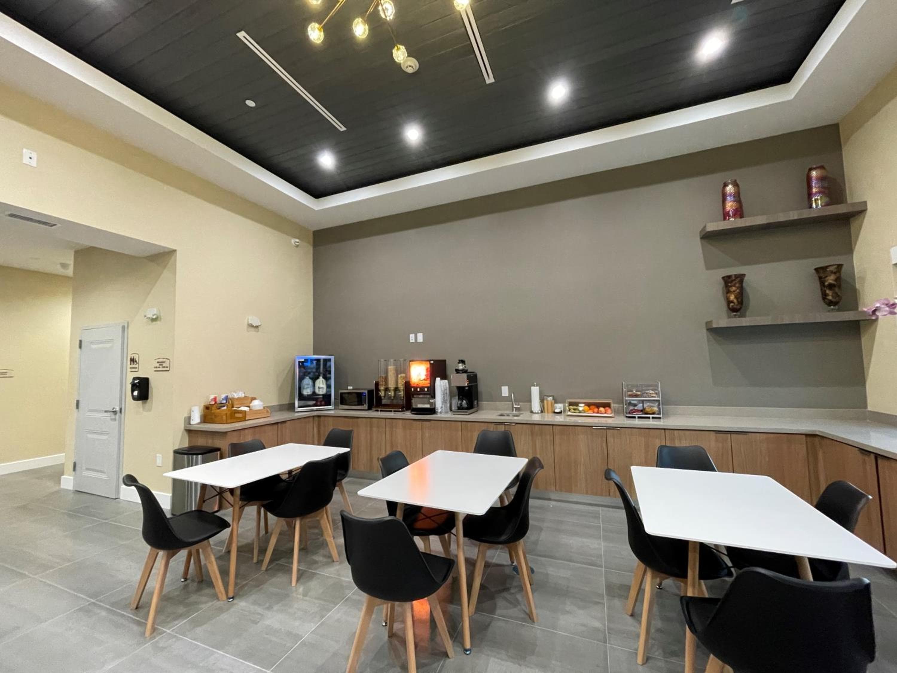 Palace Inn Blue Houston East Beltway 8