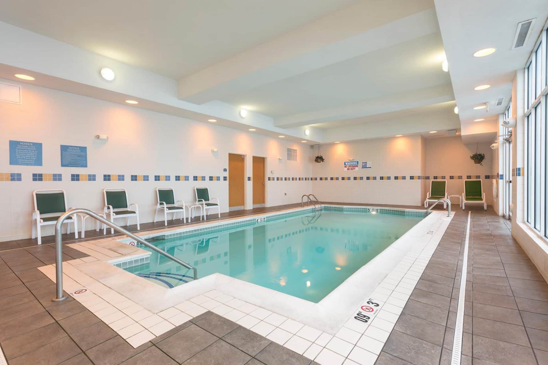 Holiday Inn Aurora North - Naperville, an IHG Hotel