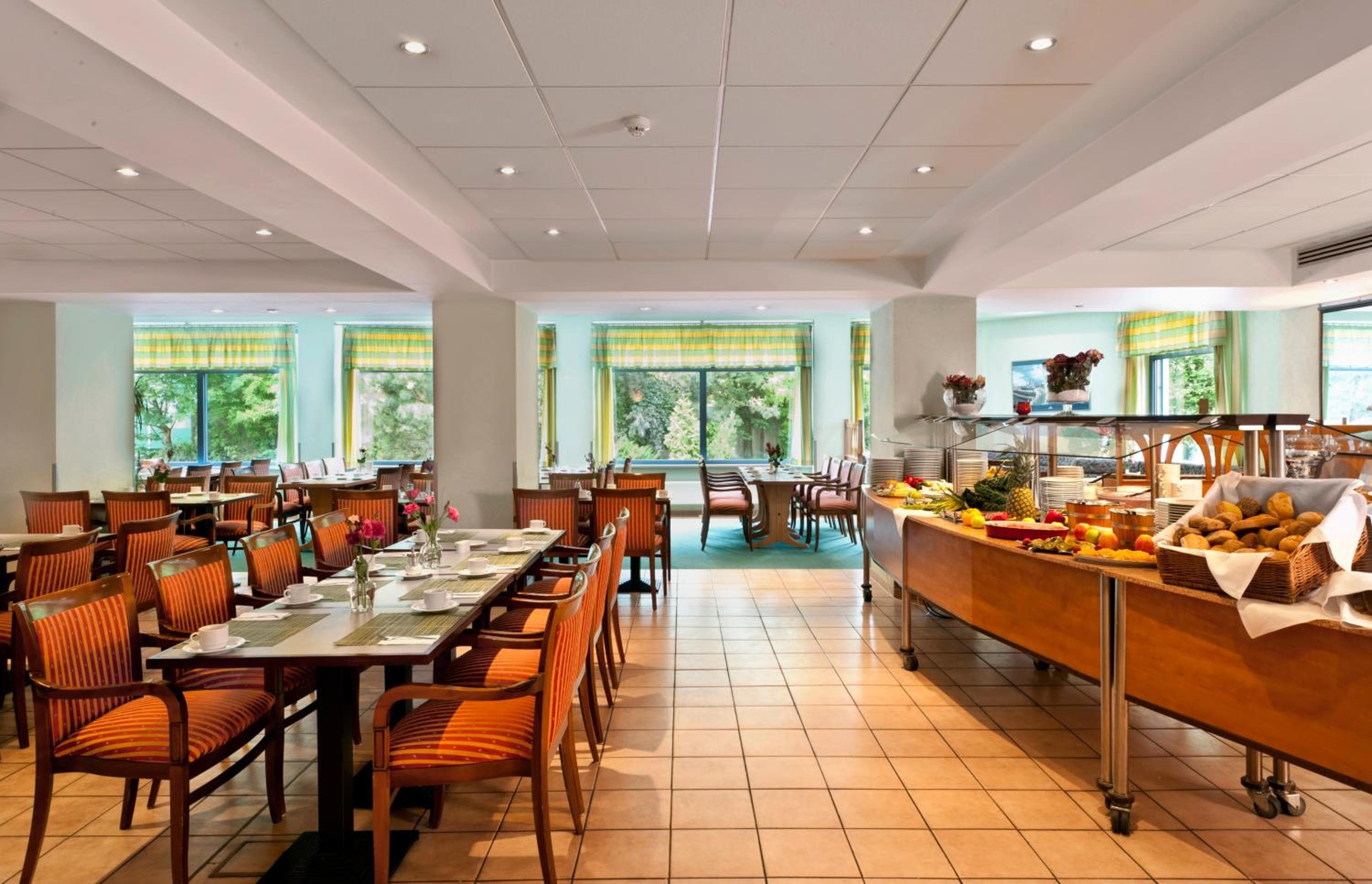 Good Morning + Berlin City East