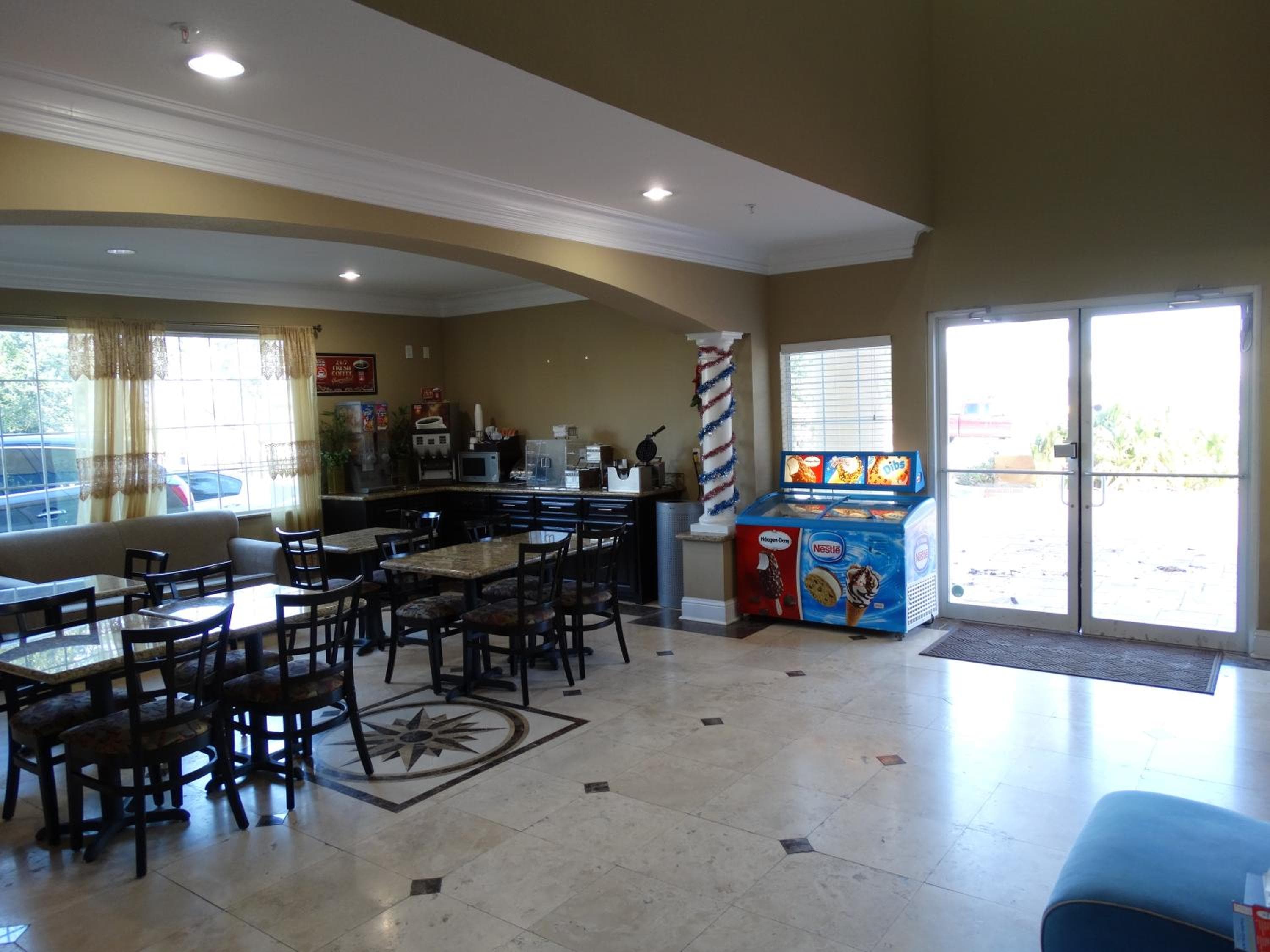 Regency Inn & Suites - Baytown
