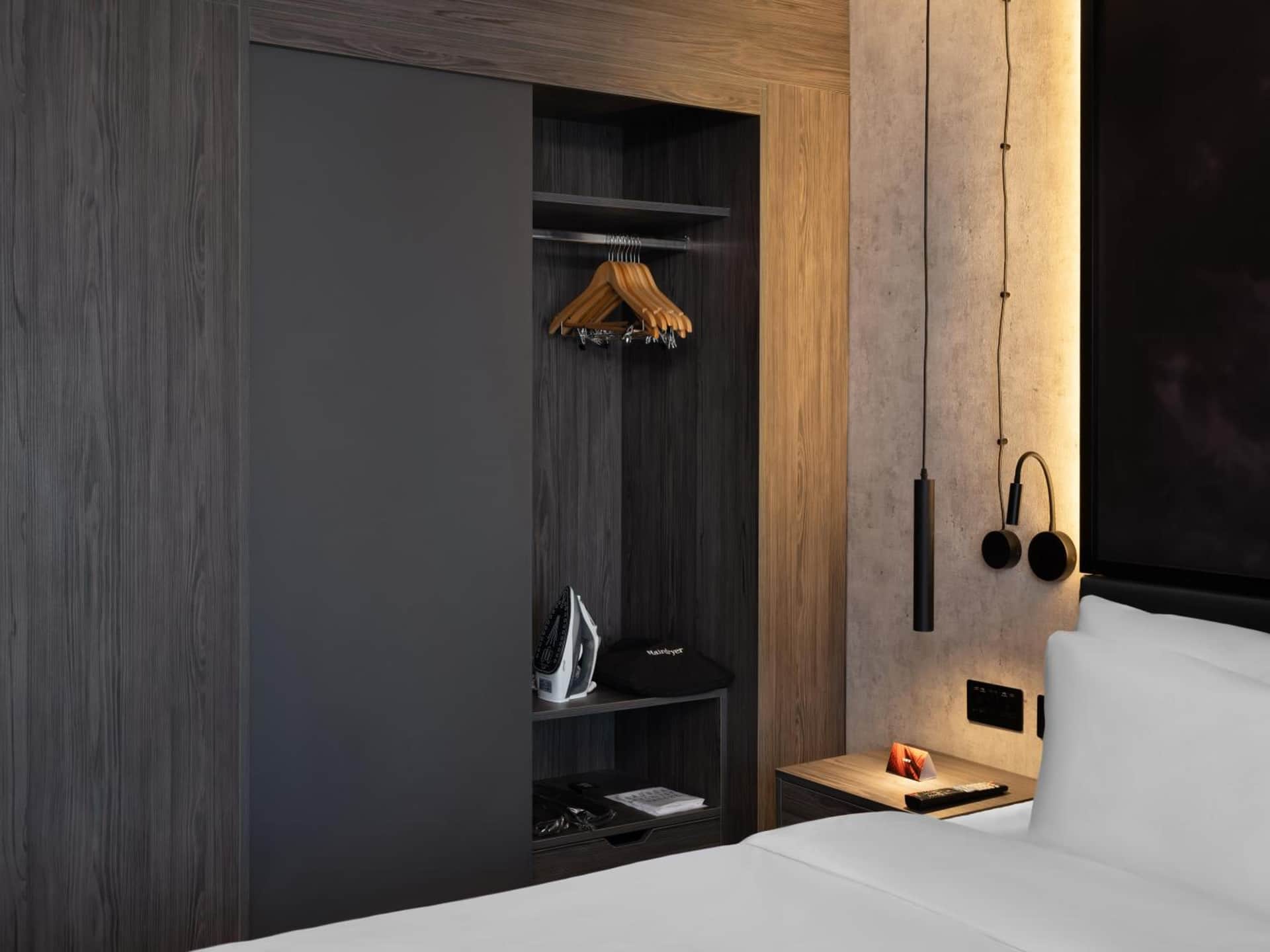 Radisson RED London Gatwick Airport