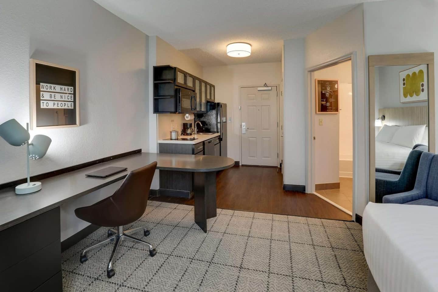 Sonesta Simply Suites Miami Airport Doral