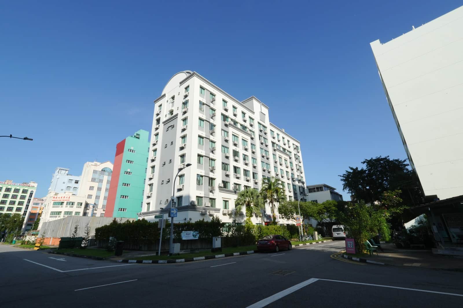 Yaju Hotel