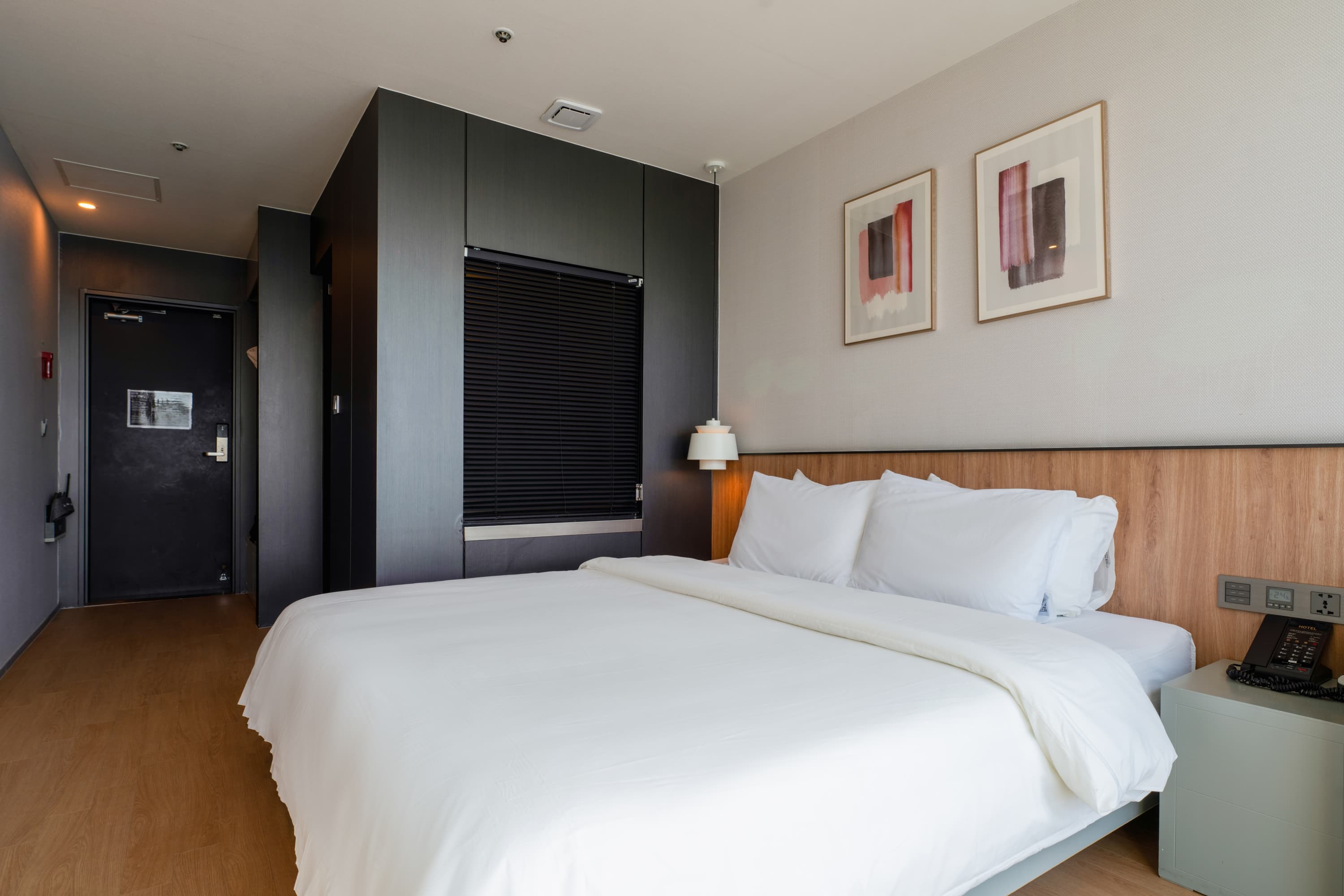 Gray 193 Gwangan Beach 그레이 193 광안리