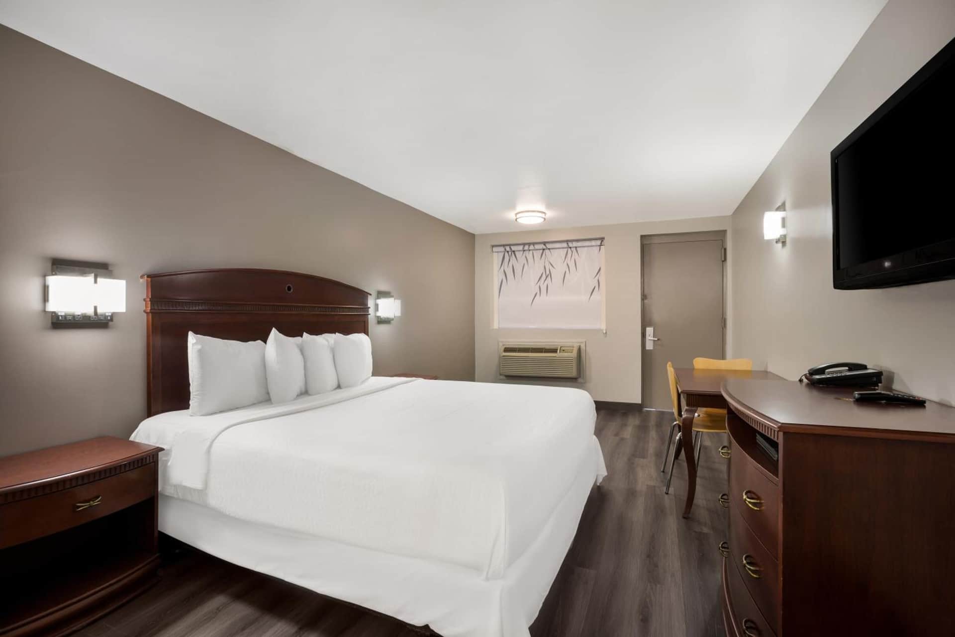 Red Carpet inn Edison