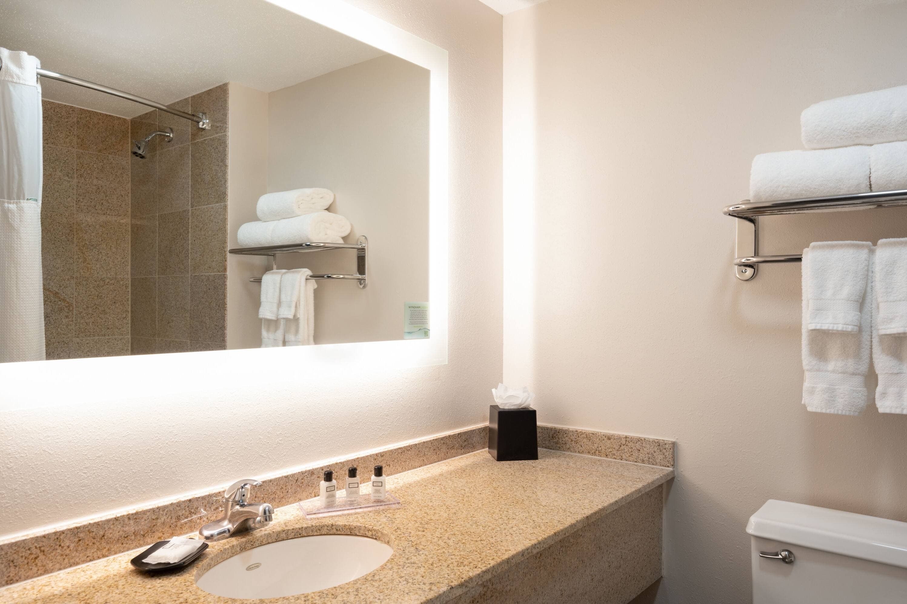 Wyndham Indianapolis Airport