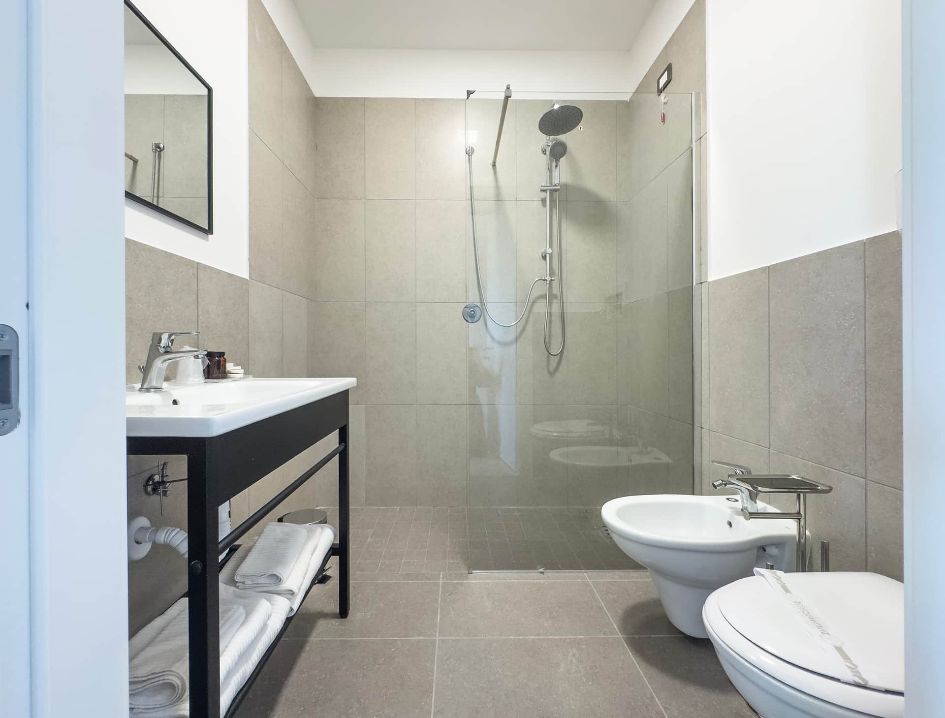 Simon Hotel Aprilia