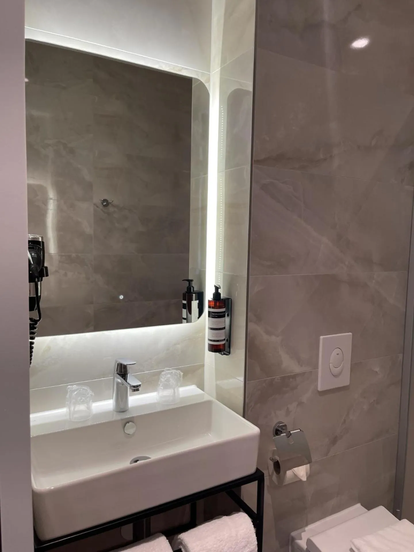 OZO Hotels Antares Airport