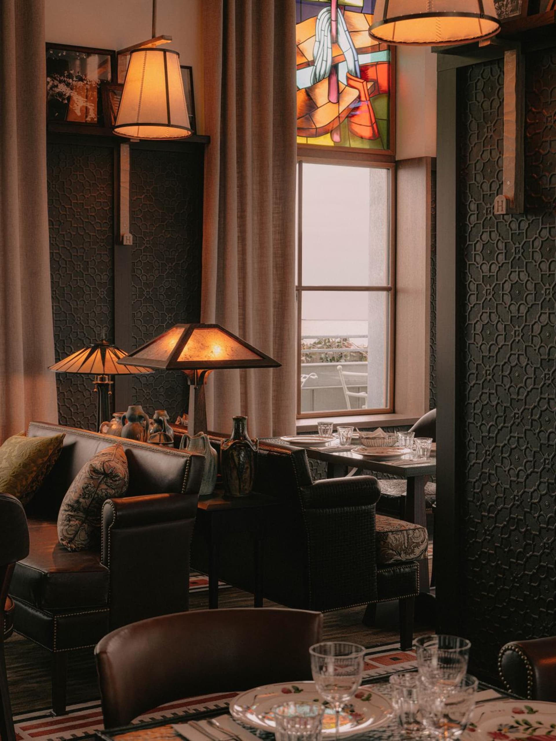 Maison Heler Metz, Curio Collection By Hilton