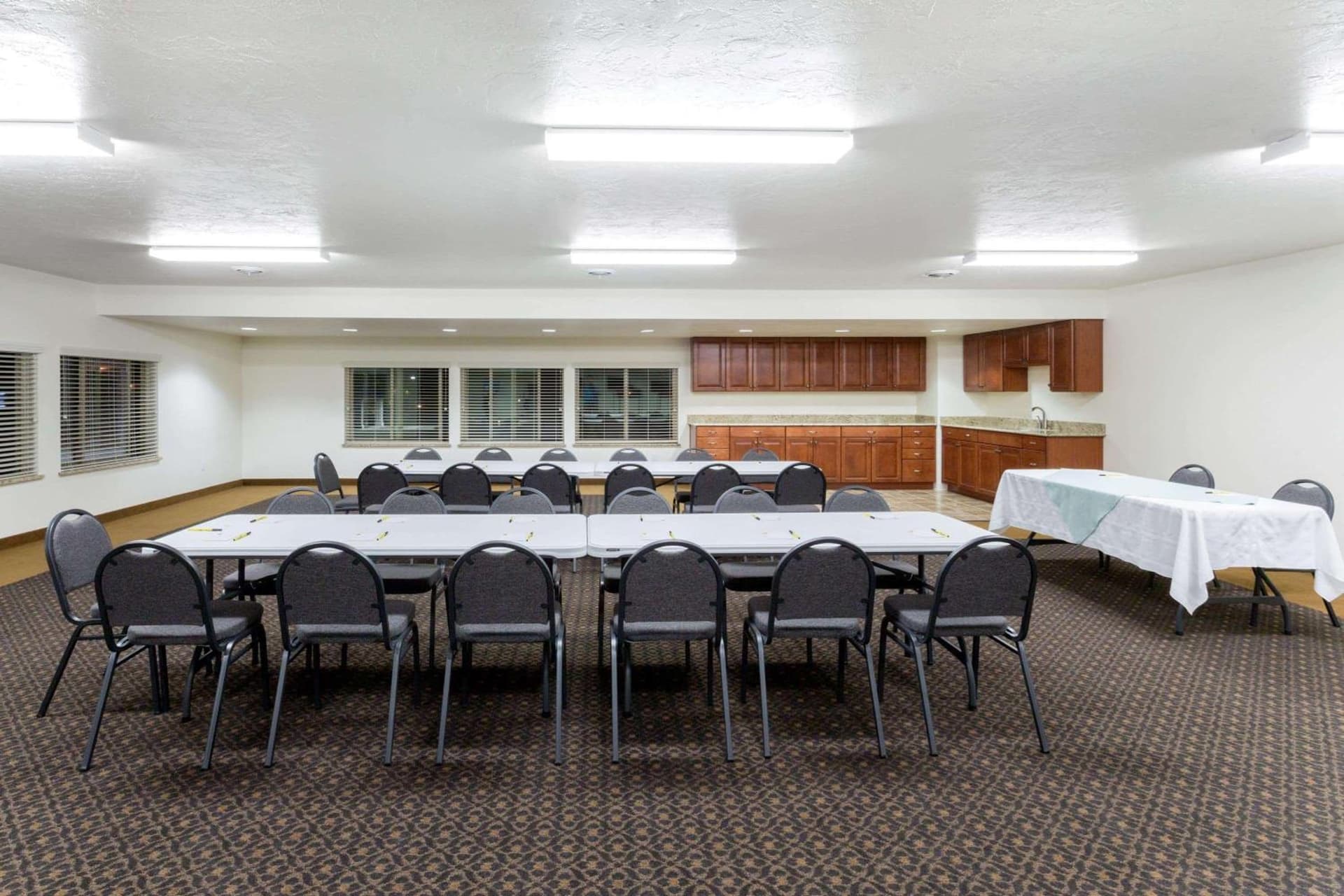 Super 8 by Wyndham Montpelier