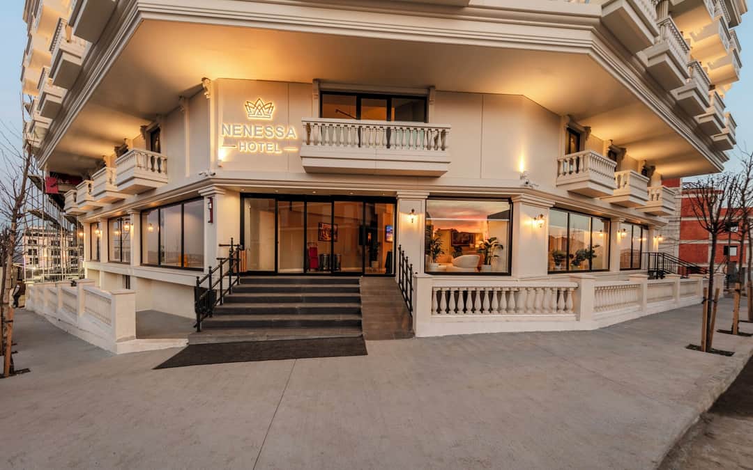 Nenessa Airport Hotel