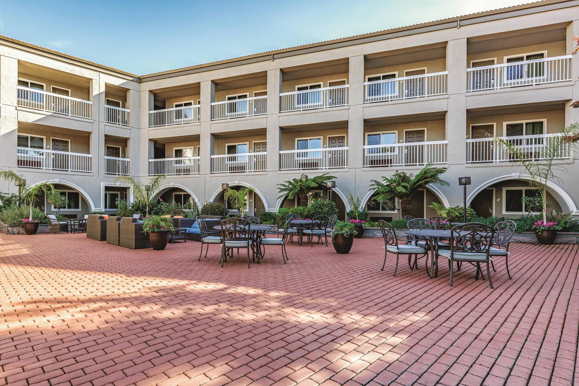 La Quinta Inn & Suites by Wyndham San Francisco Airport West