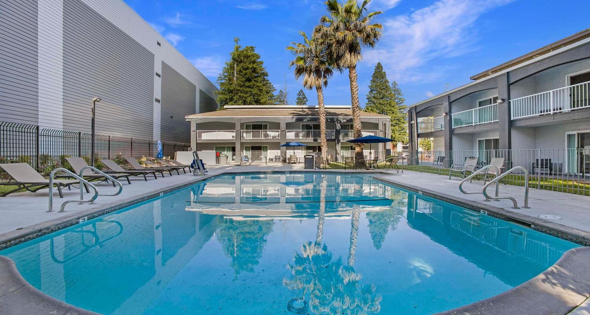 SureStay Plus by Best Western Sacramento North