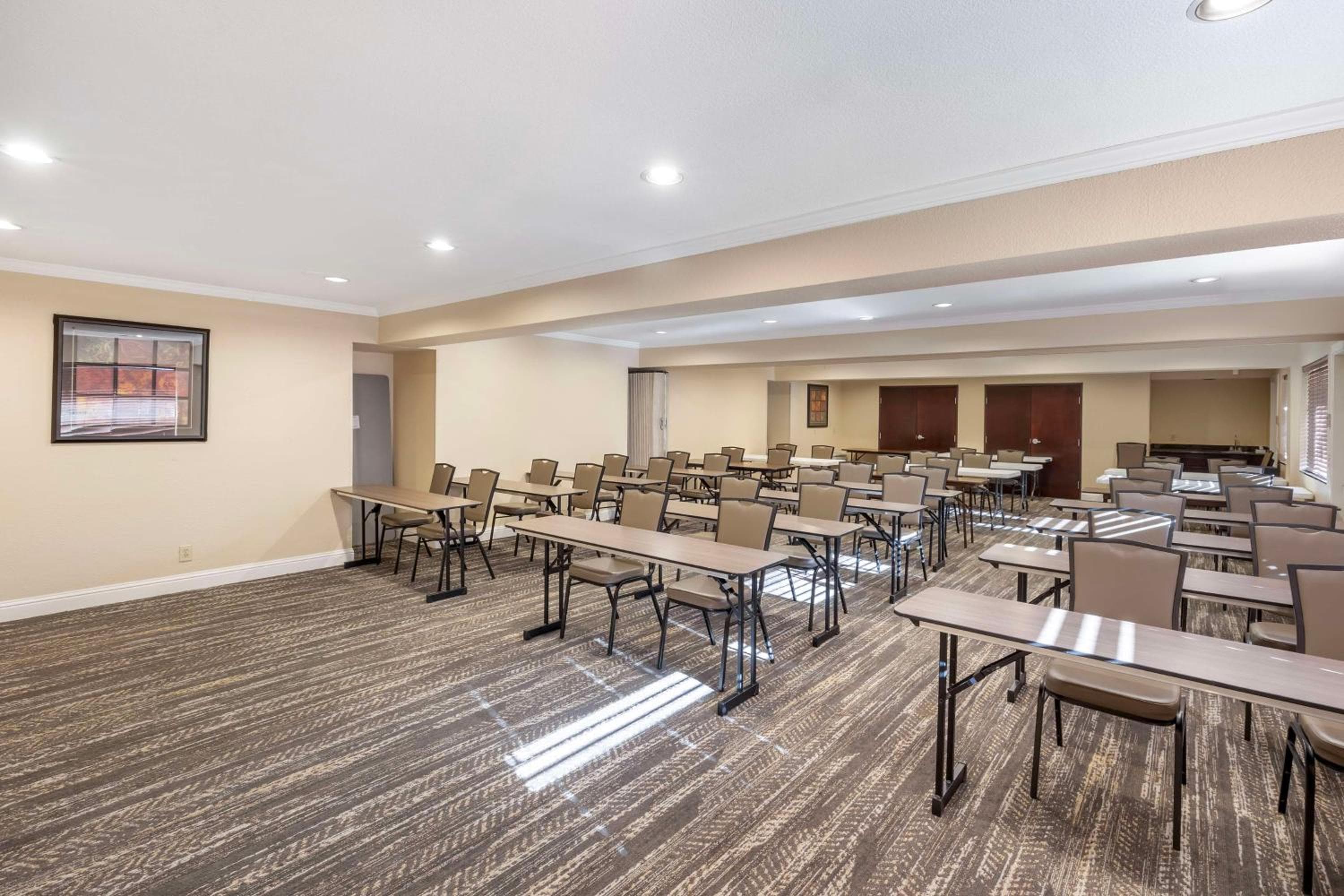 Best Western Plus Orchid Hotel and Suites