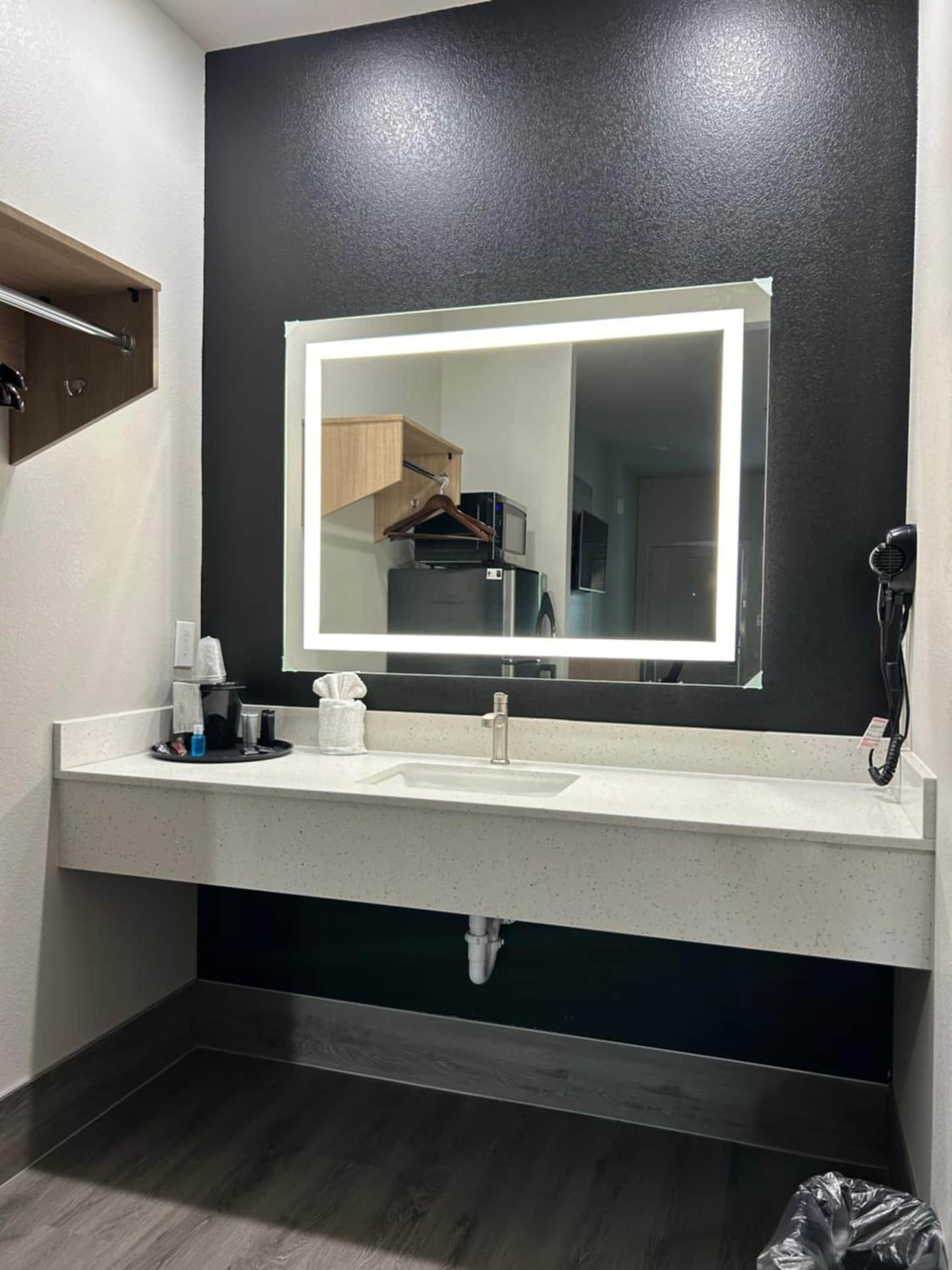 Crystal Inn Gessner - Near Sam Houston Racepark