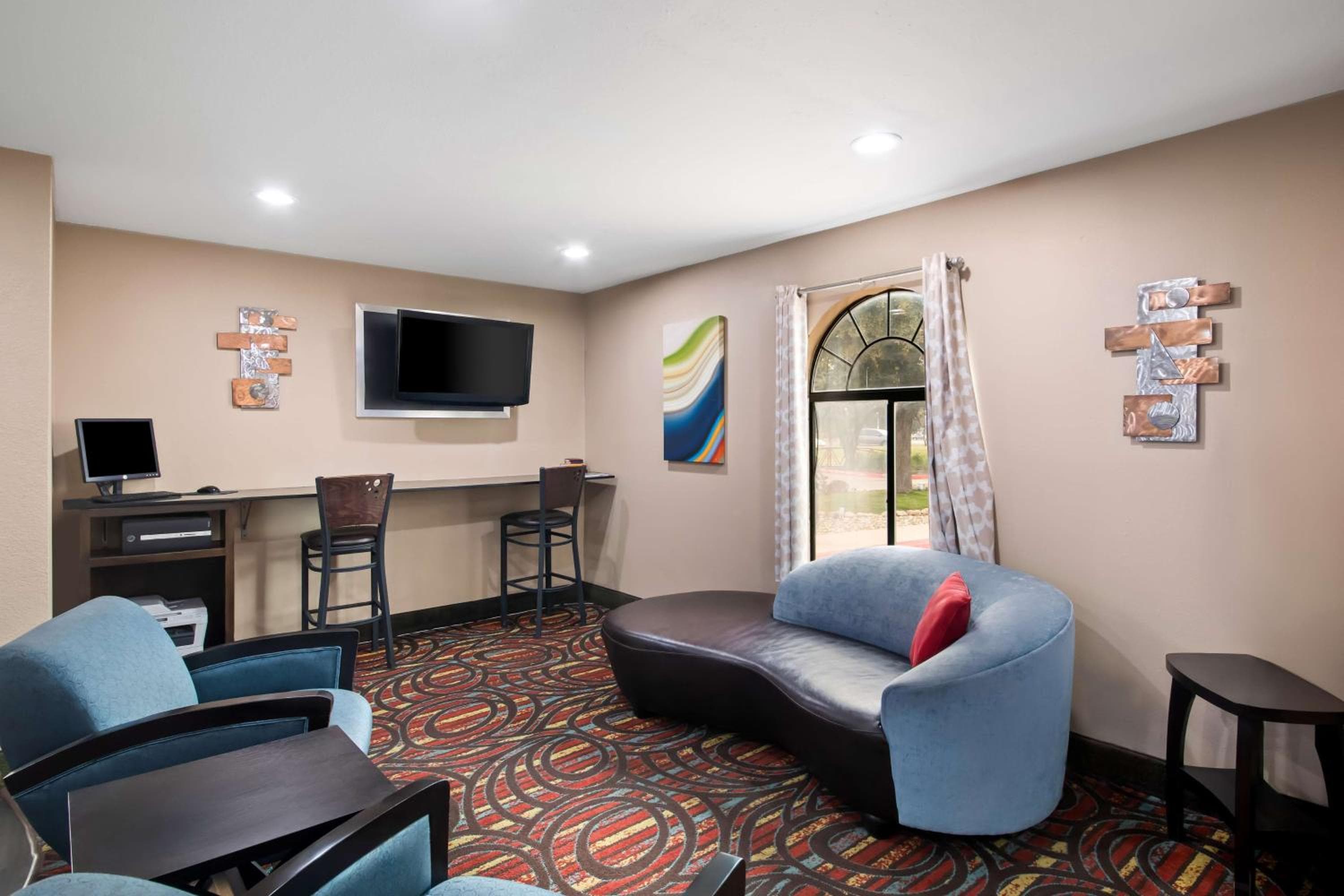 Best Western Cedar Inn