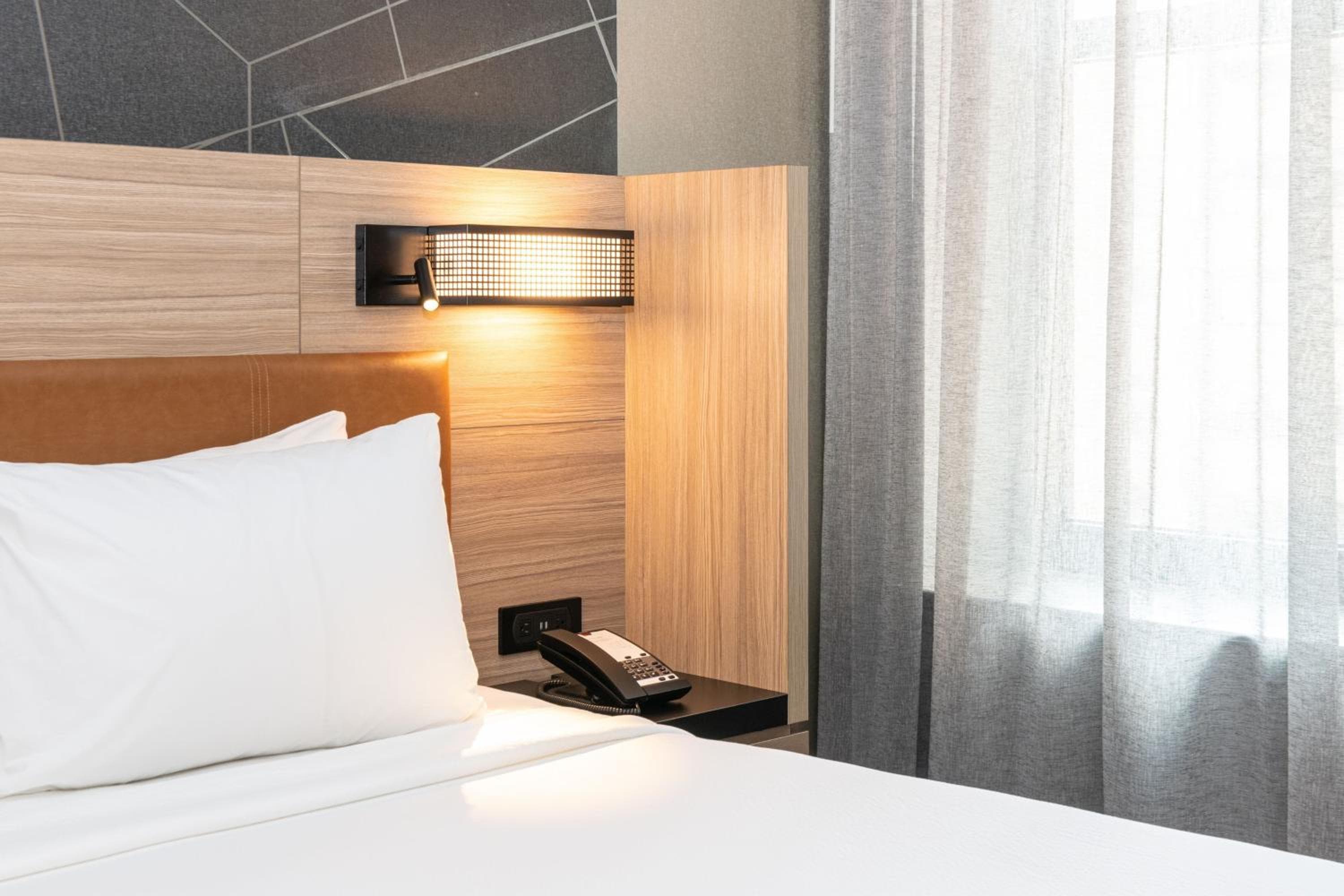 SpringHill Suites Baltimore Downtown Convention Center Area