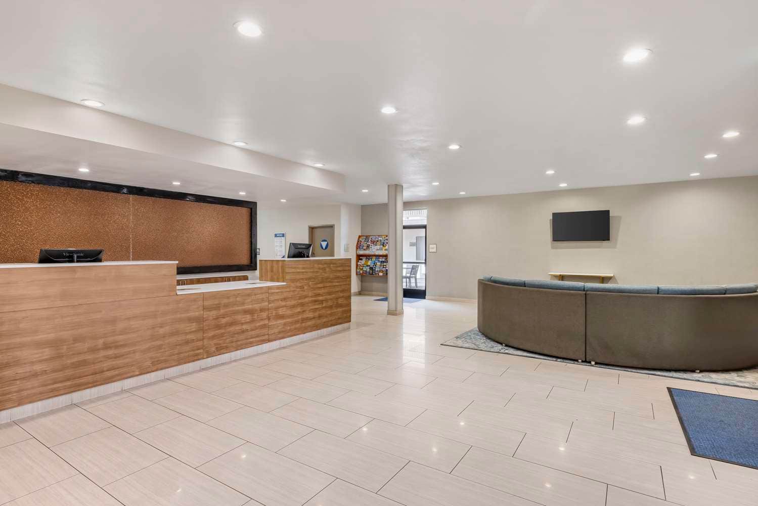 Best Western Carlsbad by the Sea