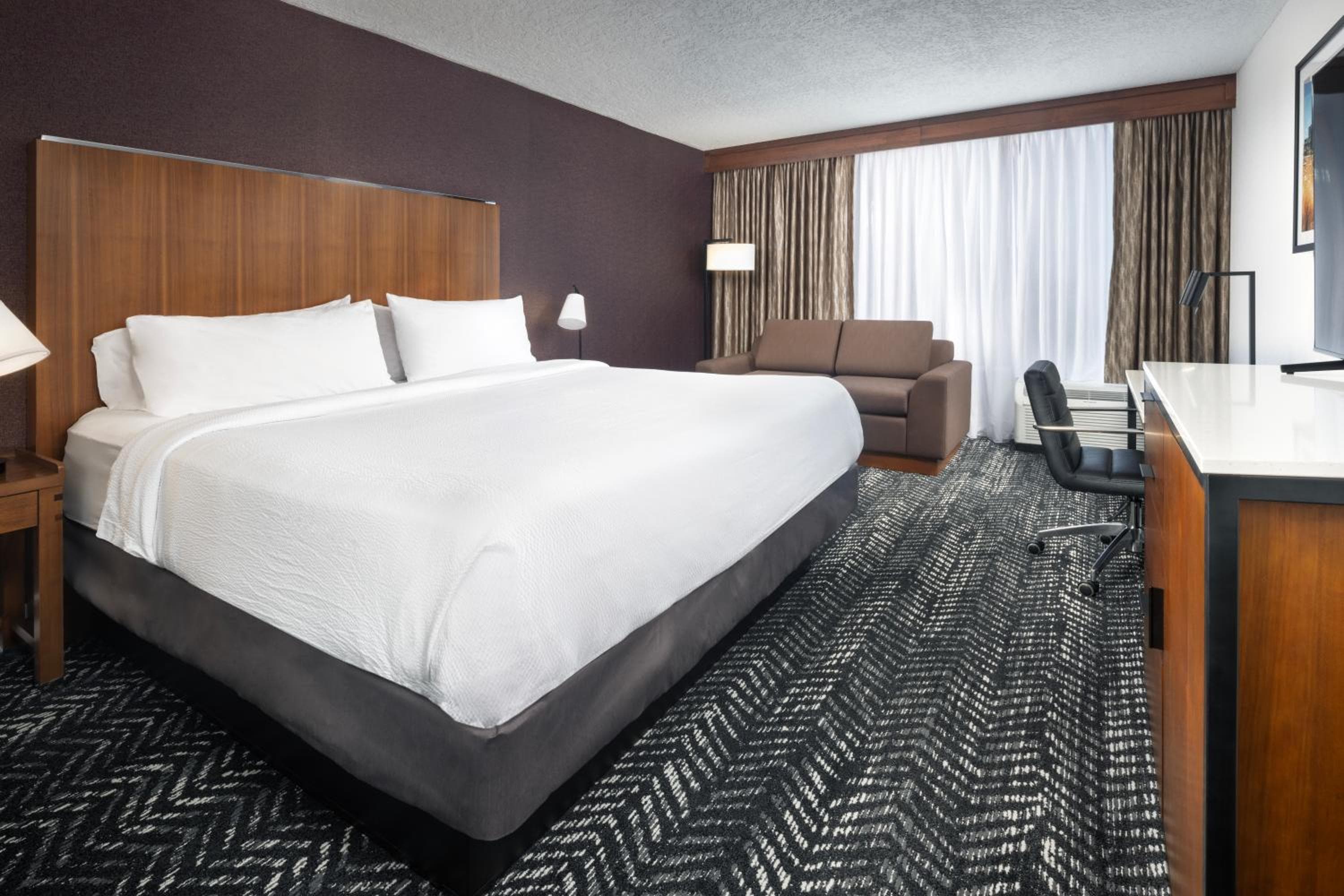 Four Points by Sheraton Kansas City Airport