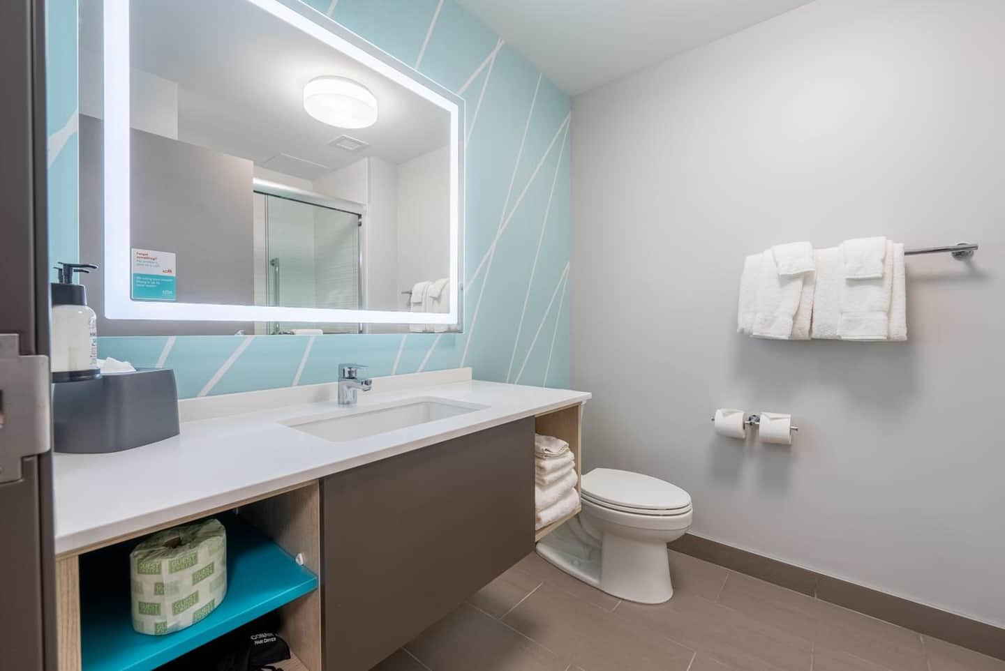 Avid Hotels - Kalamazoo East by IHG