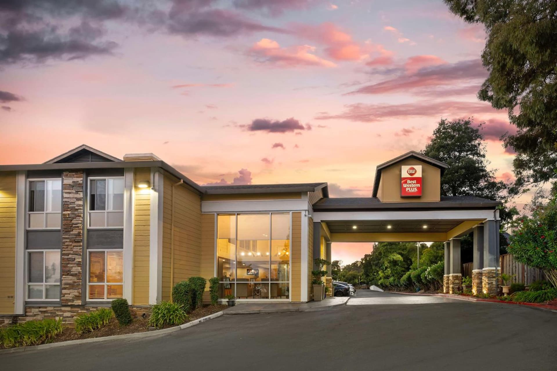 Best Western PLUS HERITAGE INN BENICIA