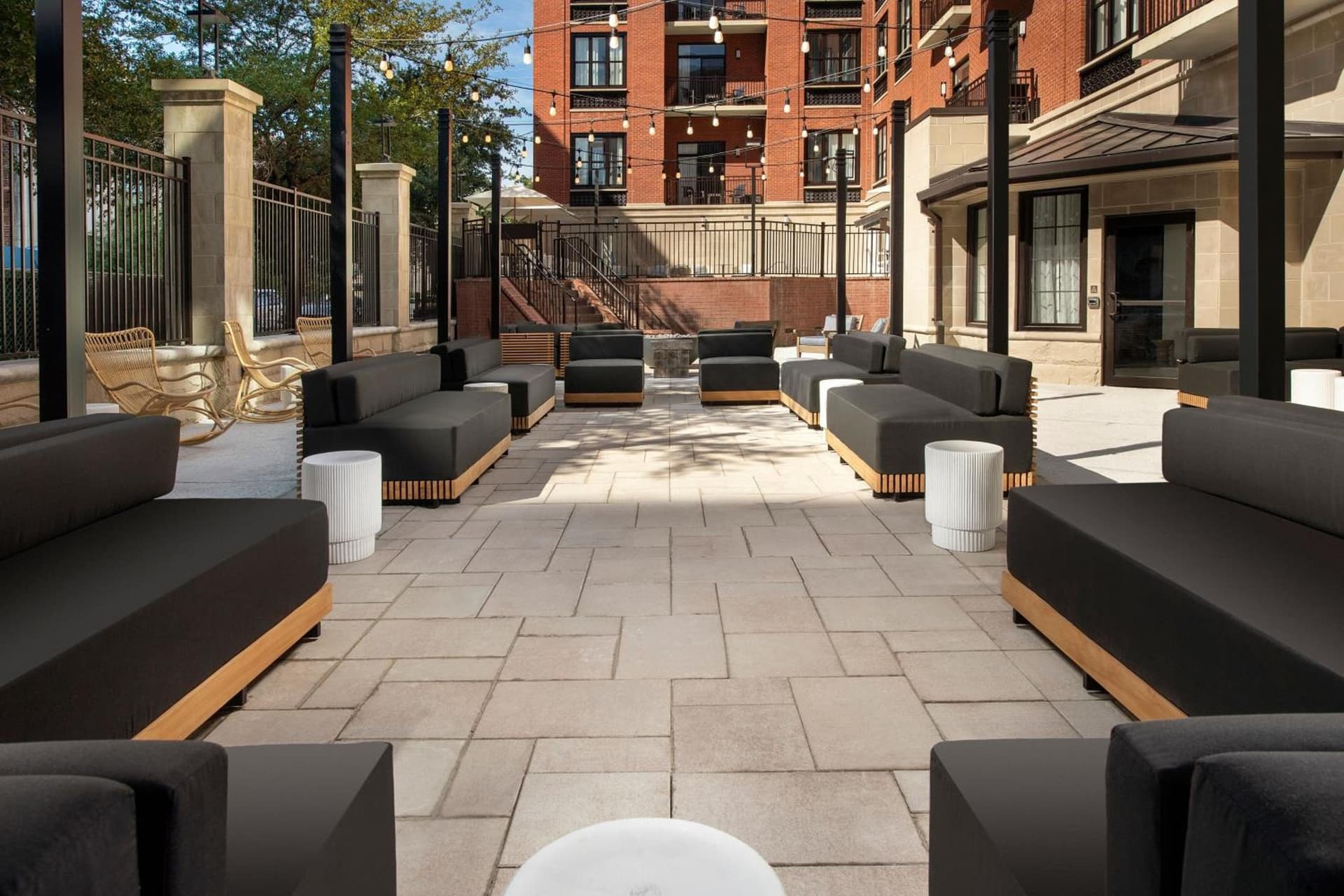 Courtyard by Marriott Savannah Downtown - Historic District