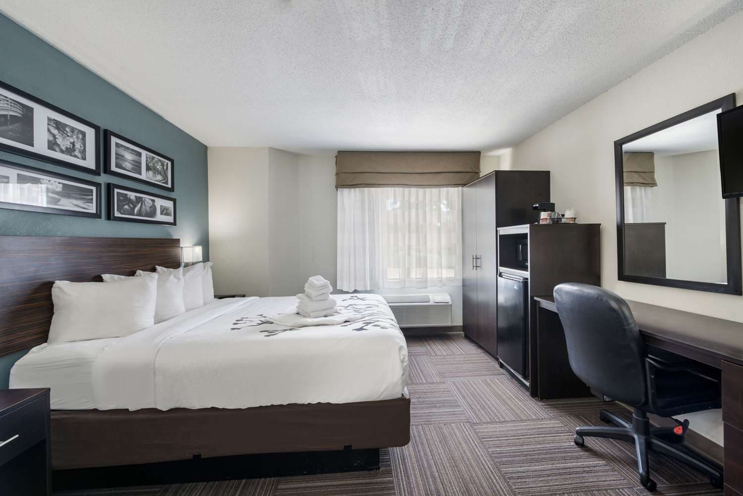 Sleep Inn & Suites Chesapeake – Portsmouth