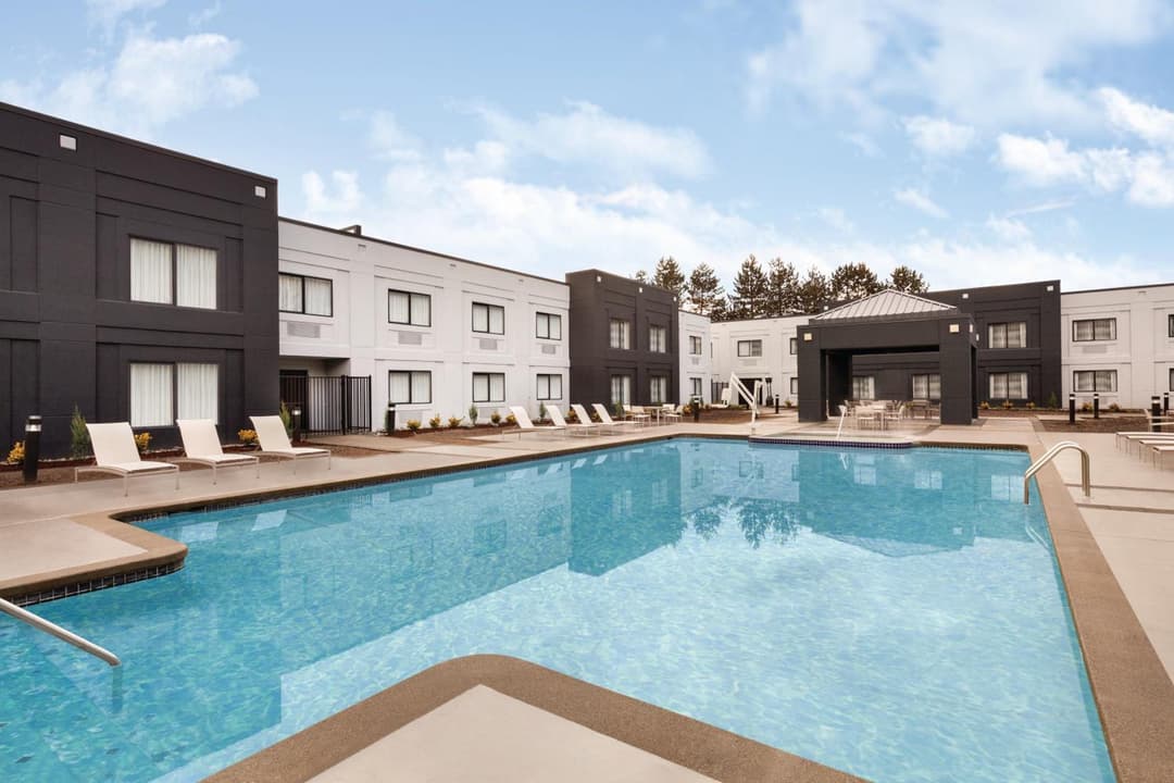 Country Inn & Suites by Radisson Seattle-Bothell