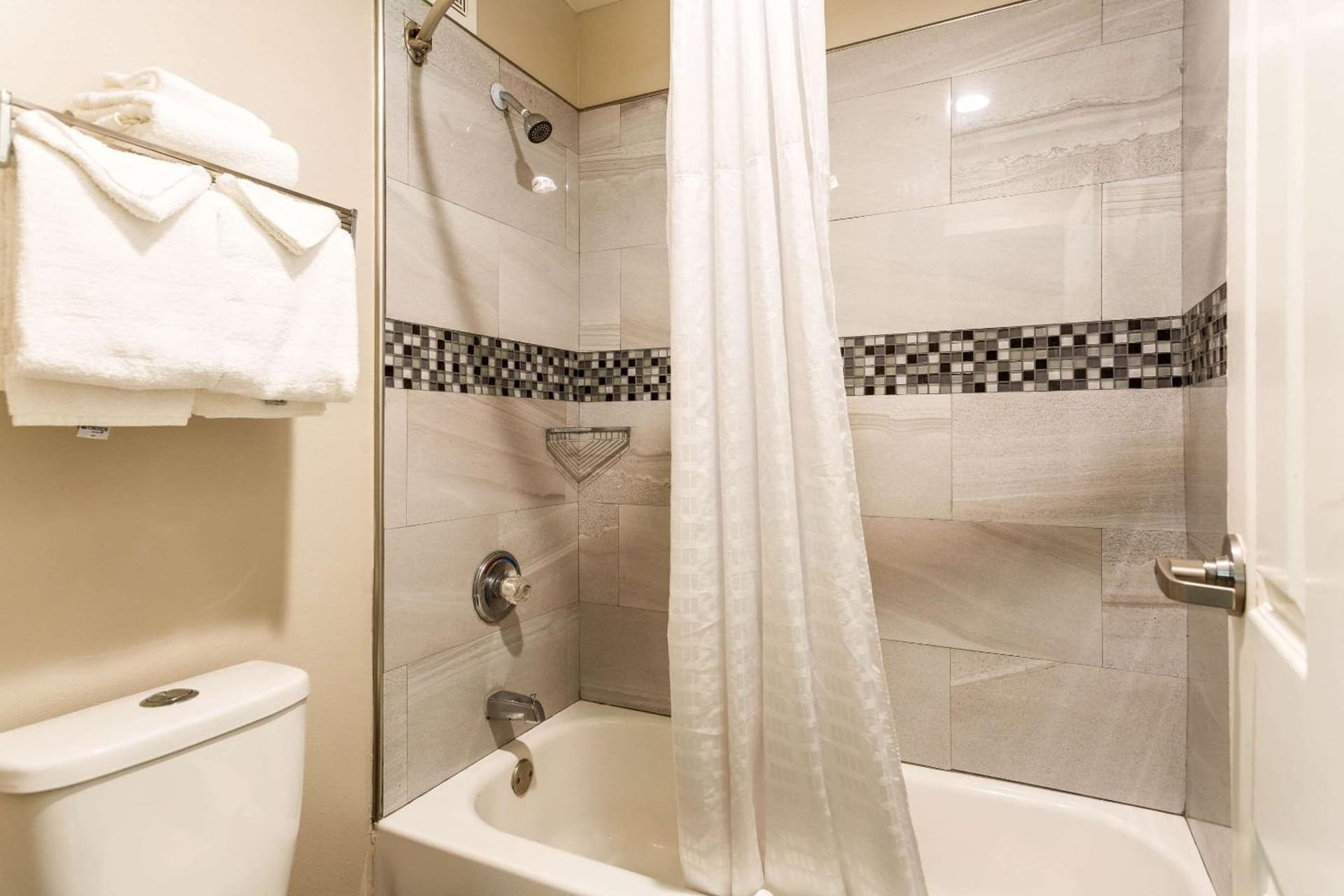 Econo Lodge Inn & Suites Murfreesboro Shopping District