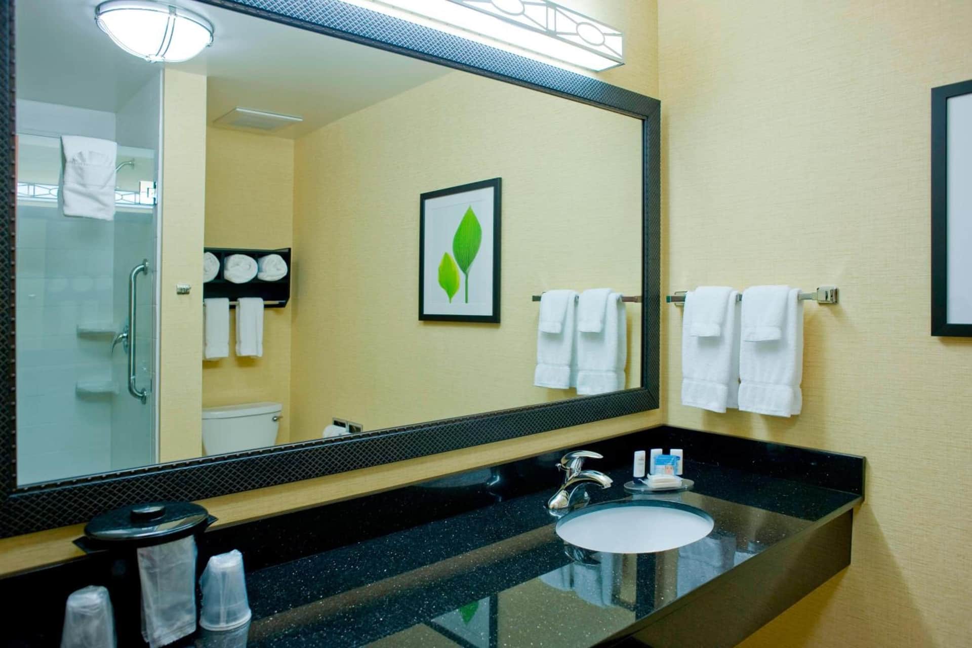 Fairfield Inn & Suites Columbus