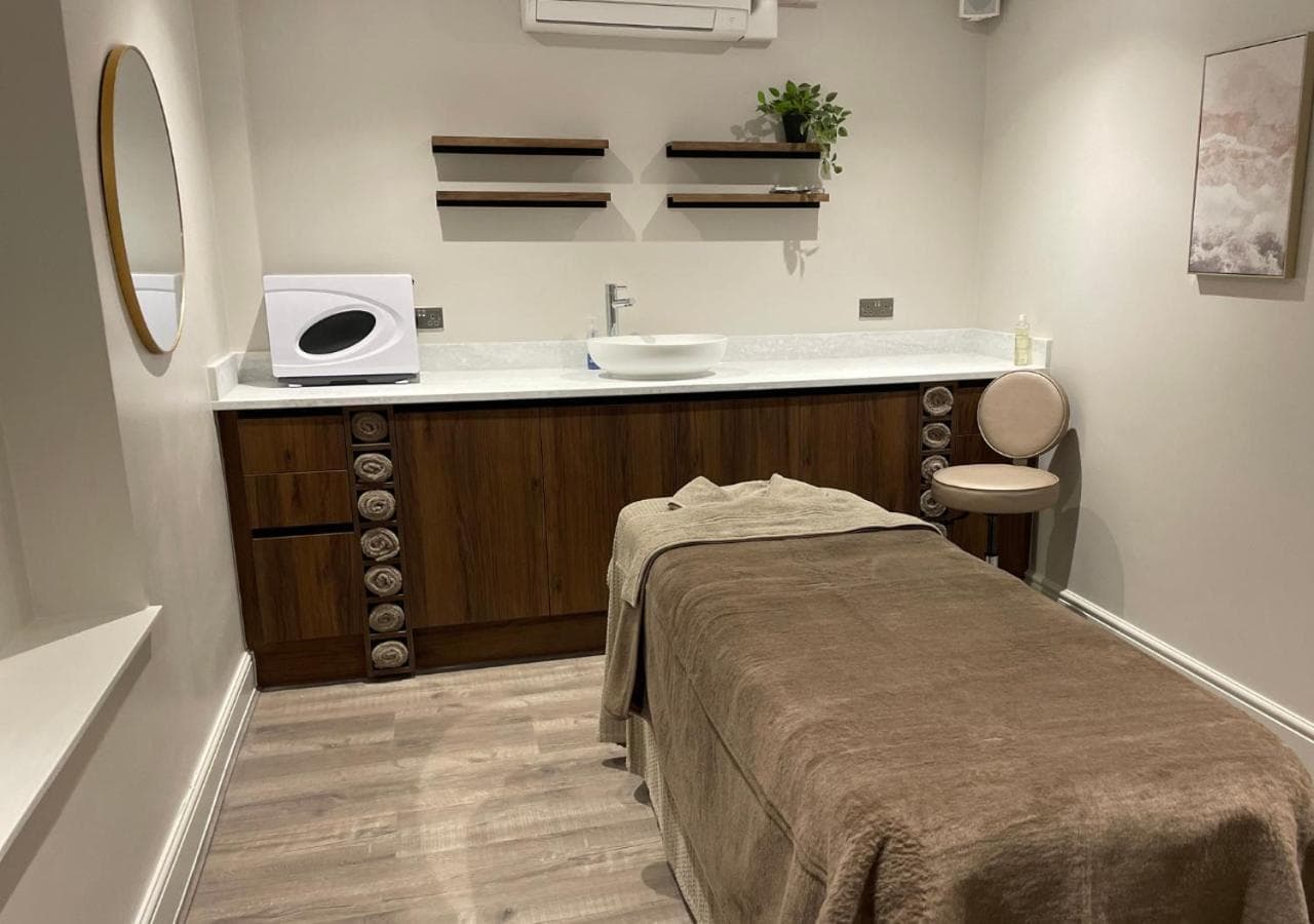 Hogs Back Hotel & Spa Nr Farnham