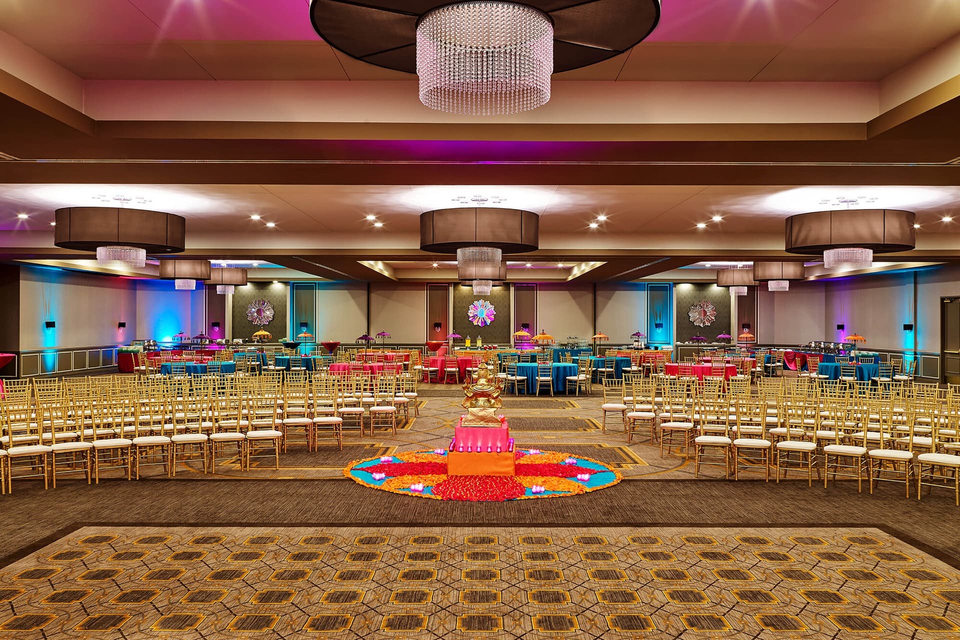 Sheraton Lisle Naperville Hotel