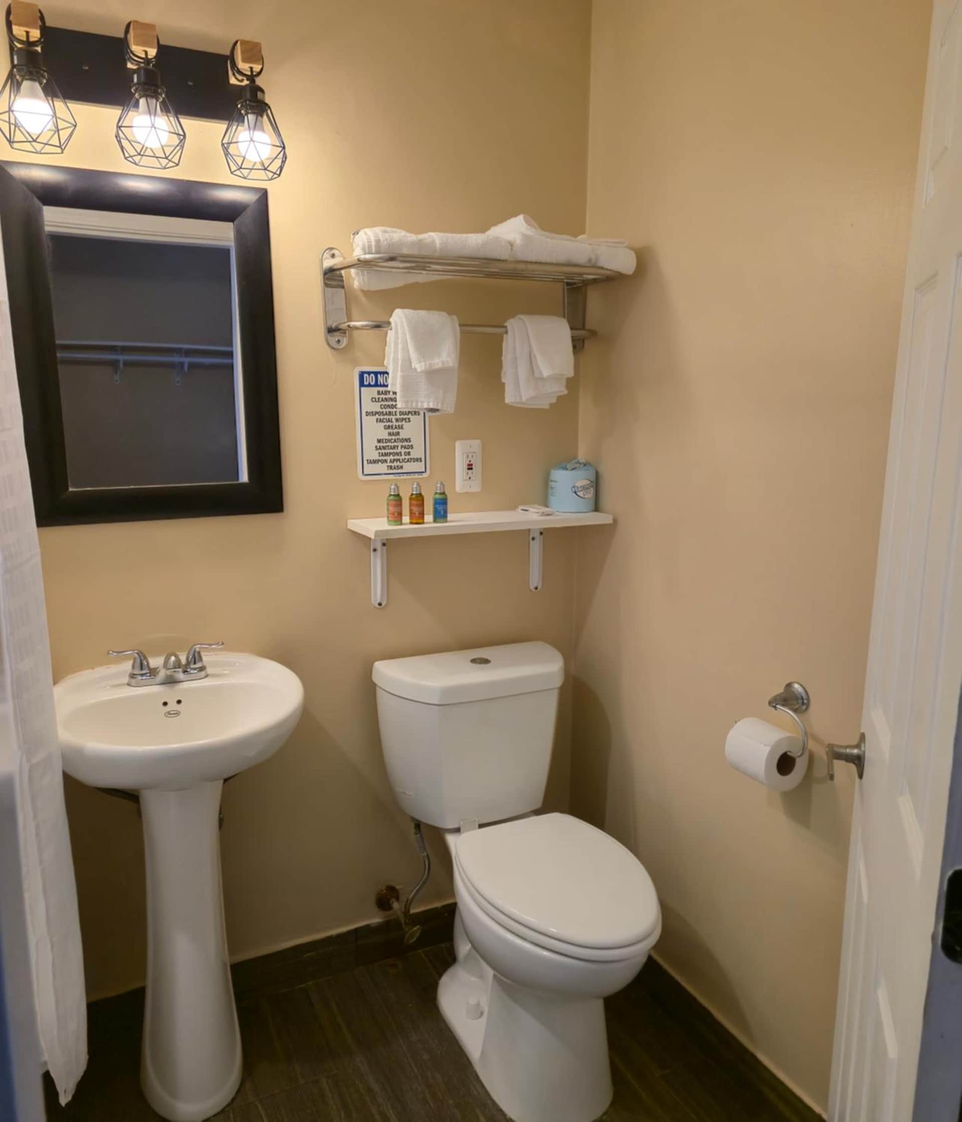 Nashoba Valley Inn & Suites