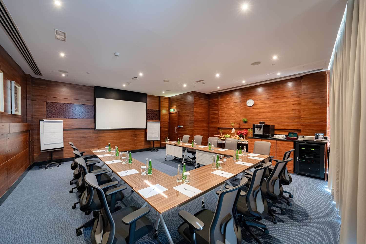 Hilton Garden Inn Dubai Jumeirah