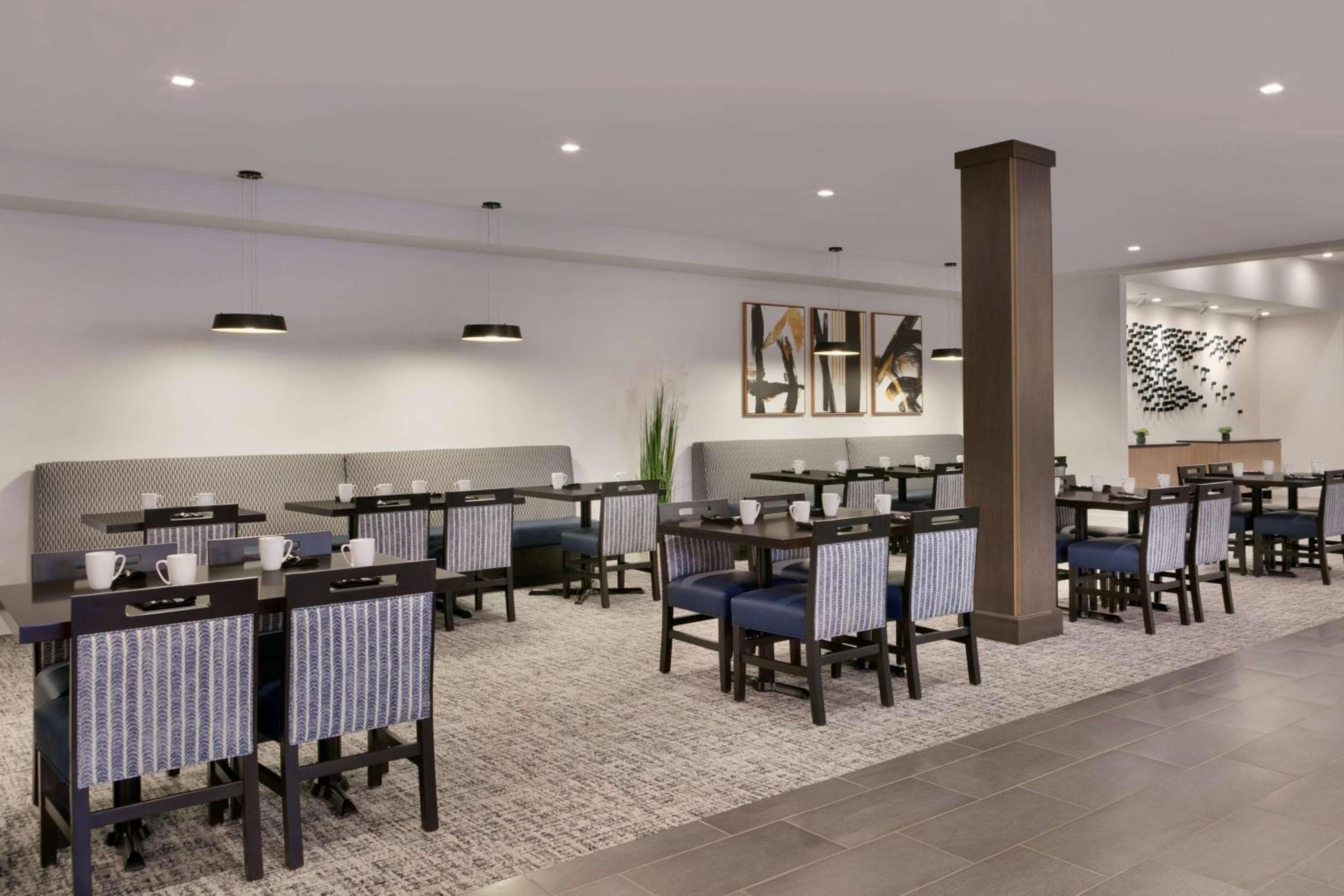 DoubleTree by Hilton Canton Downtown