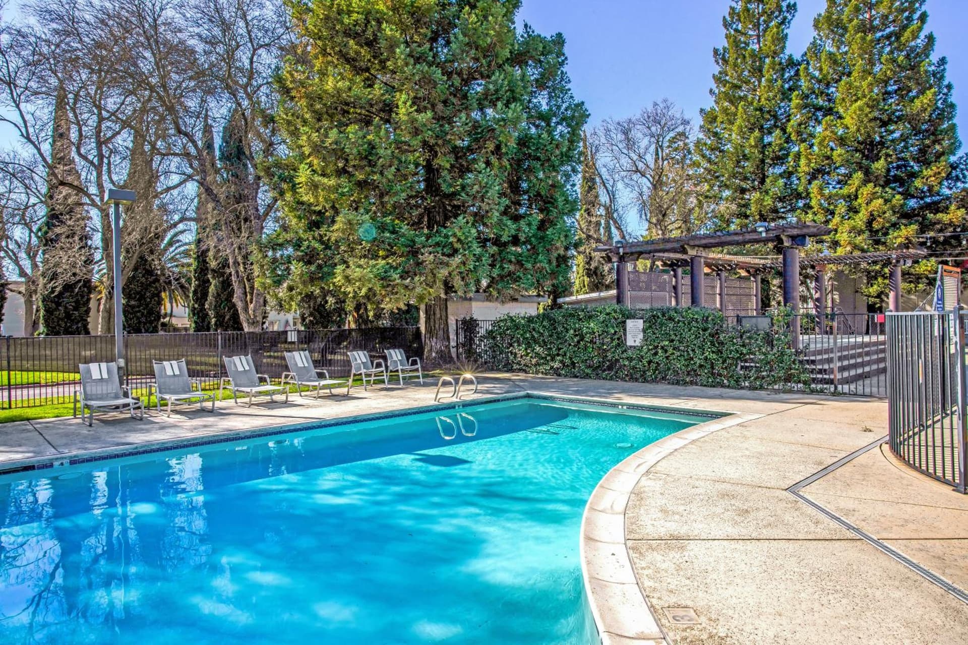 Lions Gate Hotel Sacramento