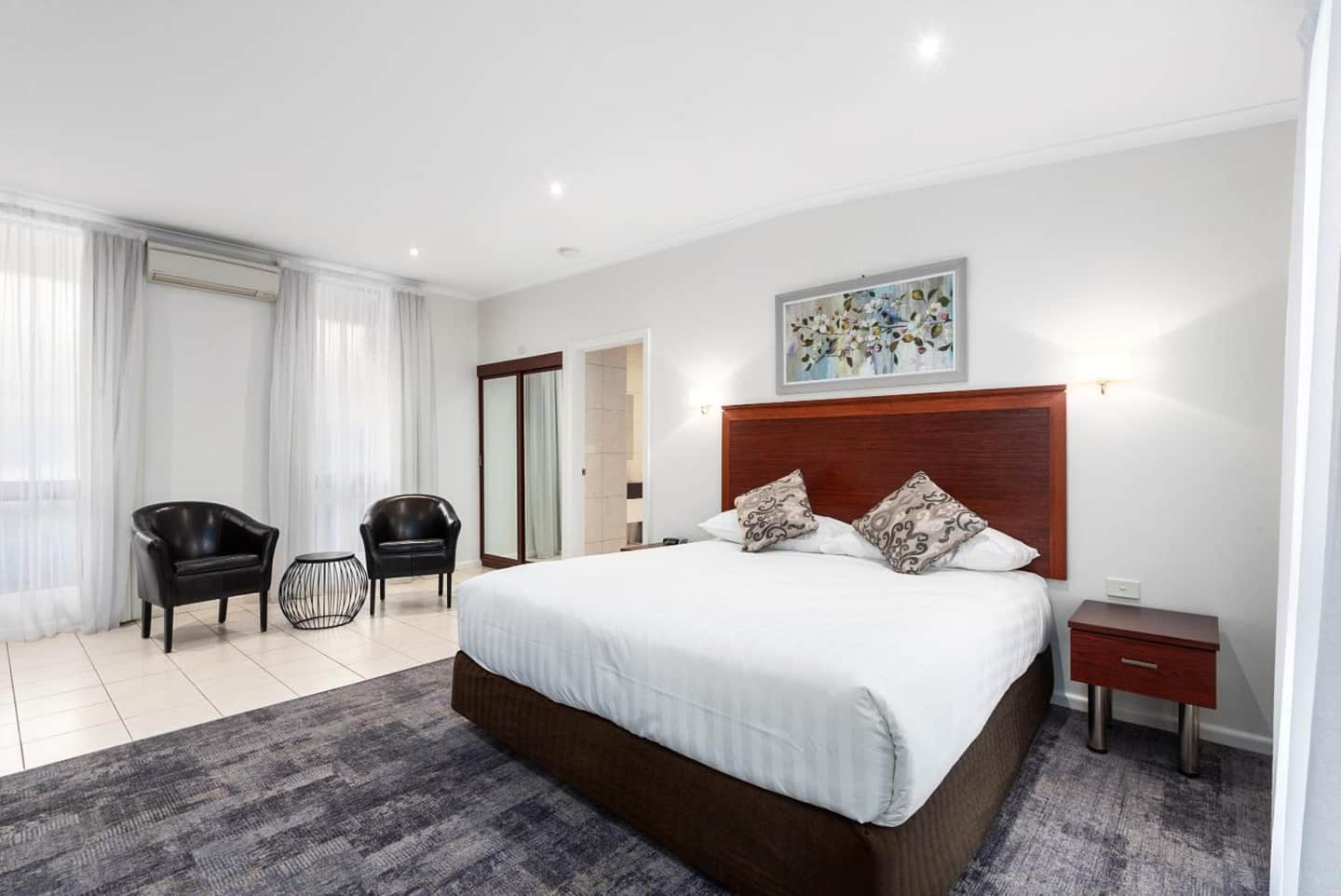 Comfort Inn Deakin Palms