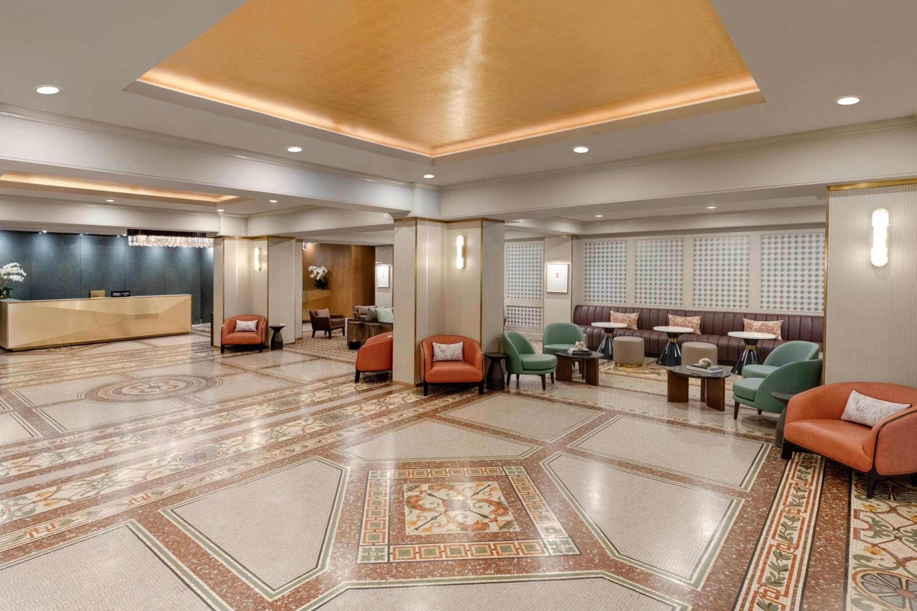 Martinique New York On Broadway