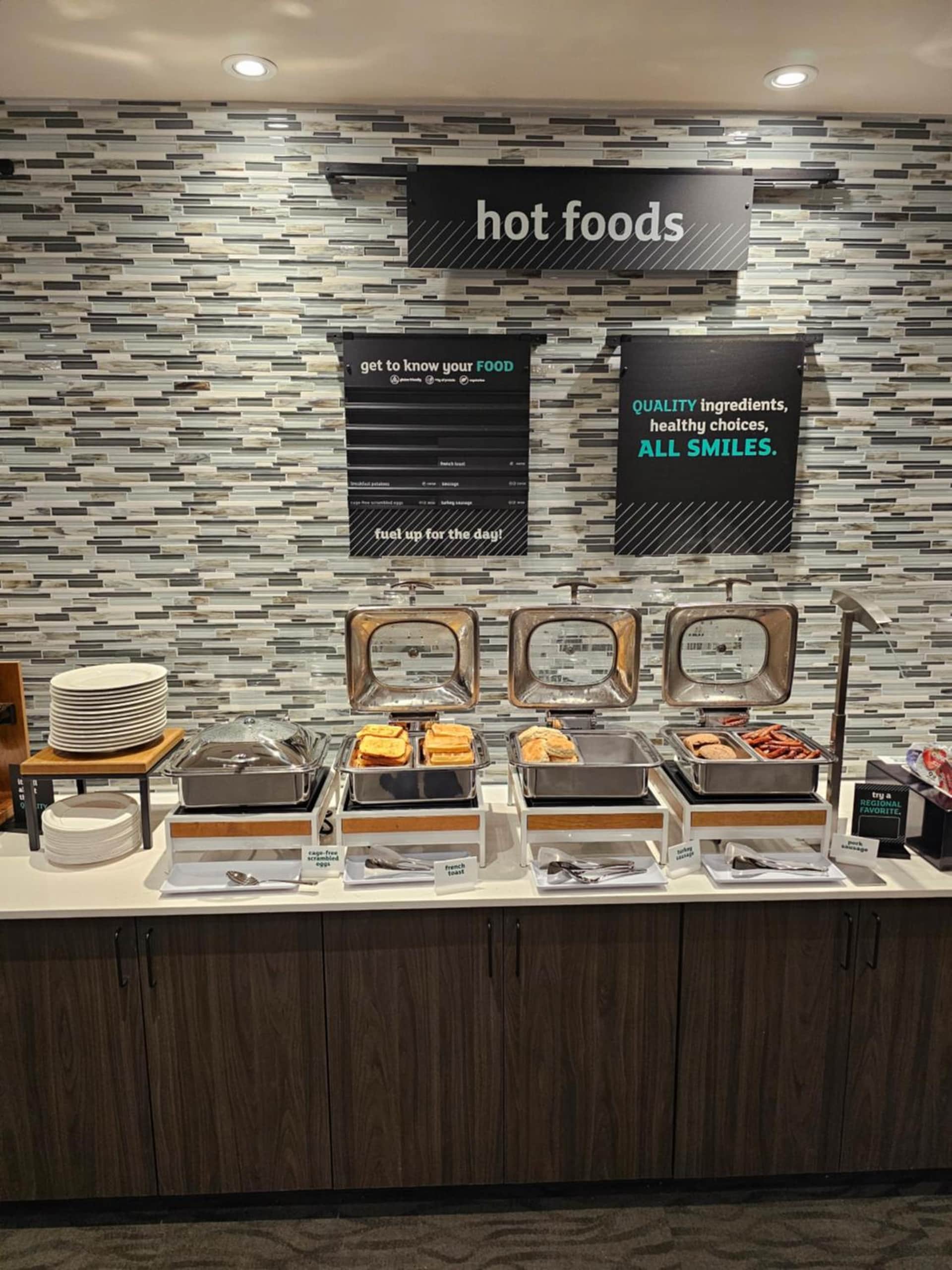 Holiday Inn & Suites Farmington Hills - Detroit NW by IHG