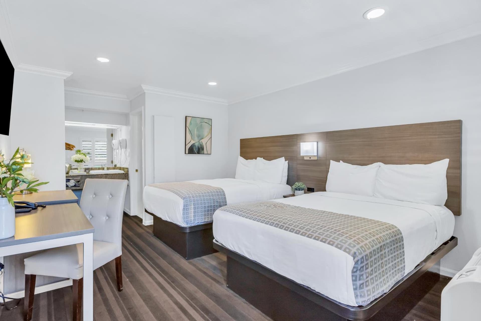 Napa Valley Hotel and Suites