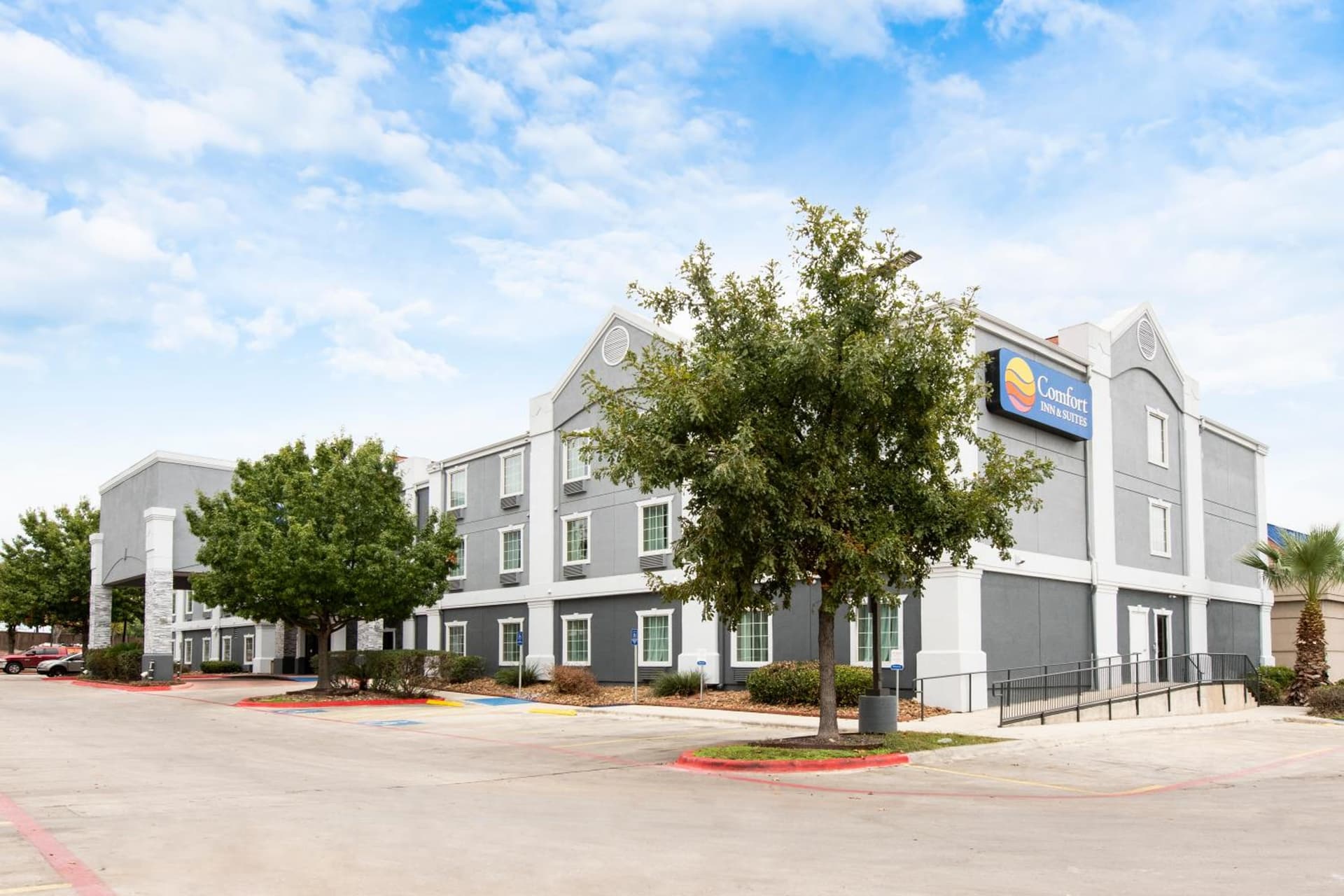 Comfort Inn & Suites Near Medical Center San Antonio