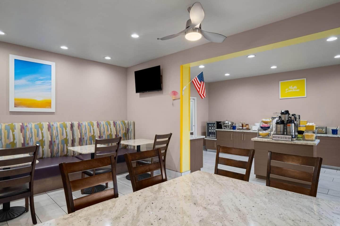 Days Inn & Suites by Wyndham Airport Albuquerque