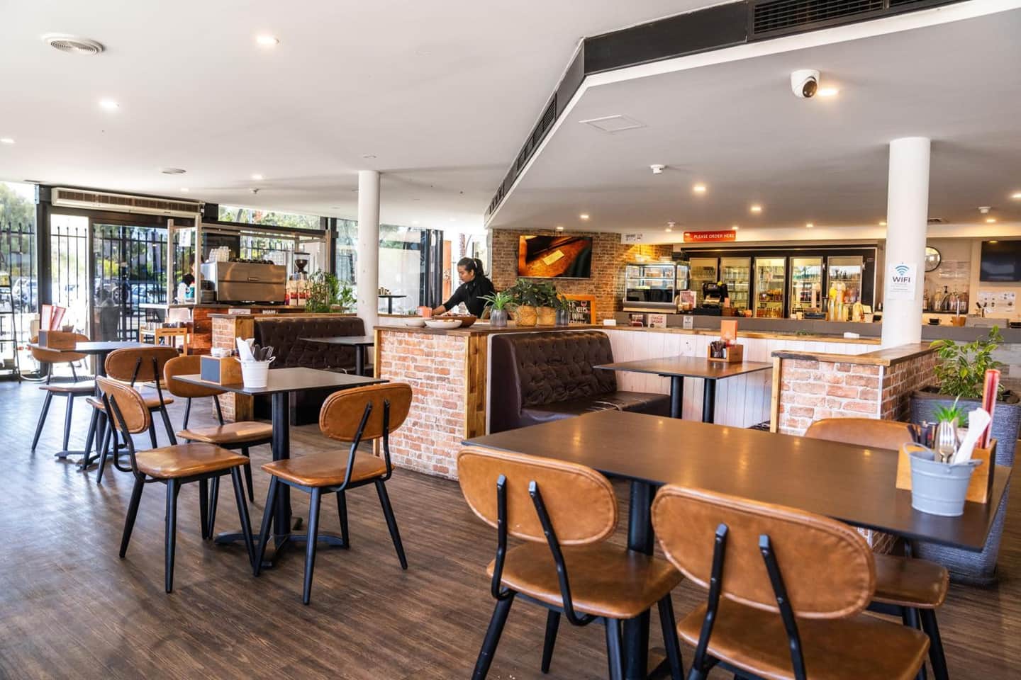 greet Hotel Alice Springs