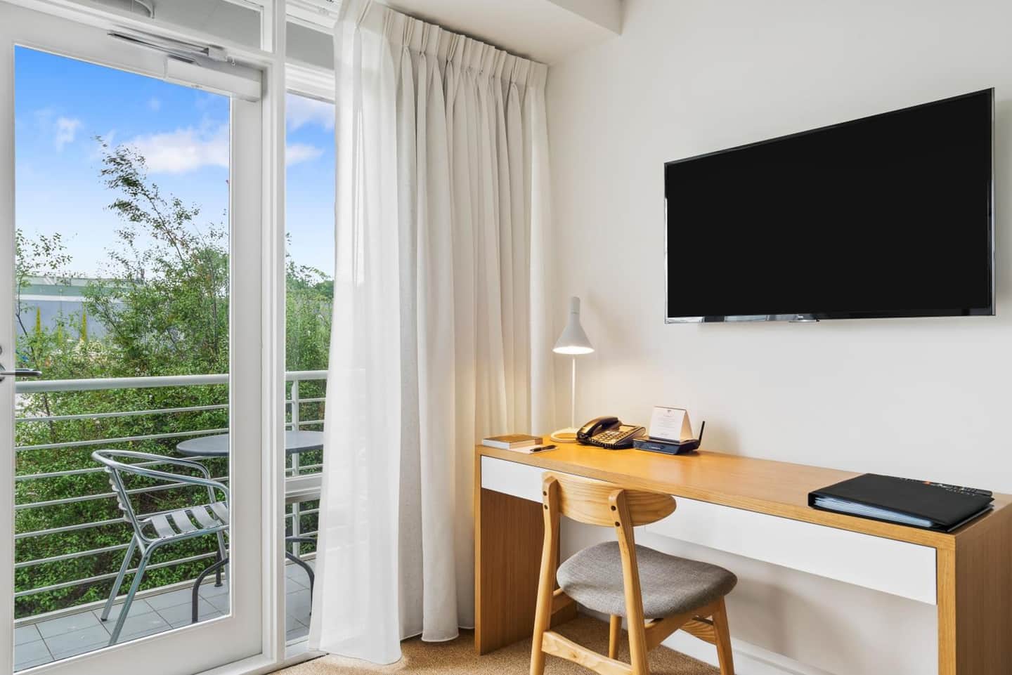 MainStay Suites Williamstown