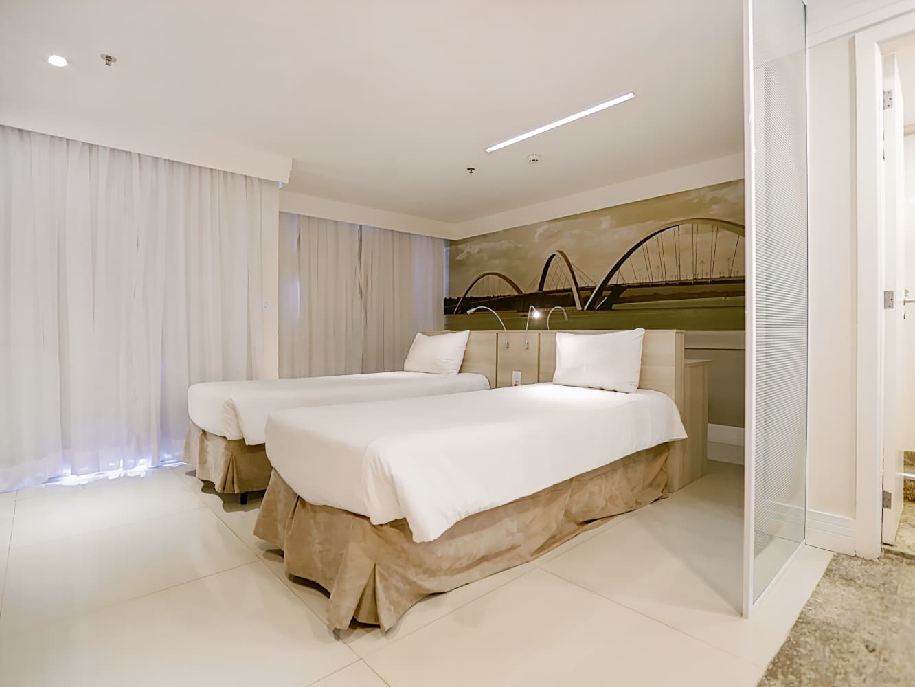 Mercure Brasilia Lider