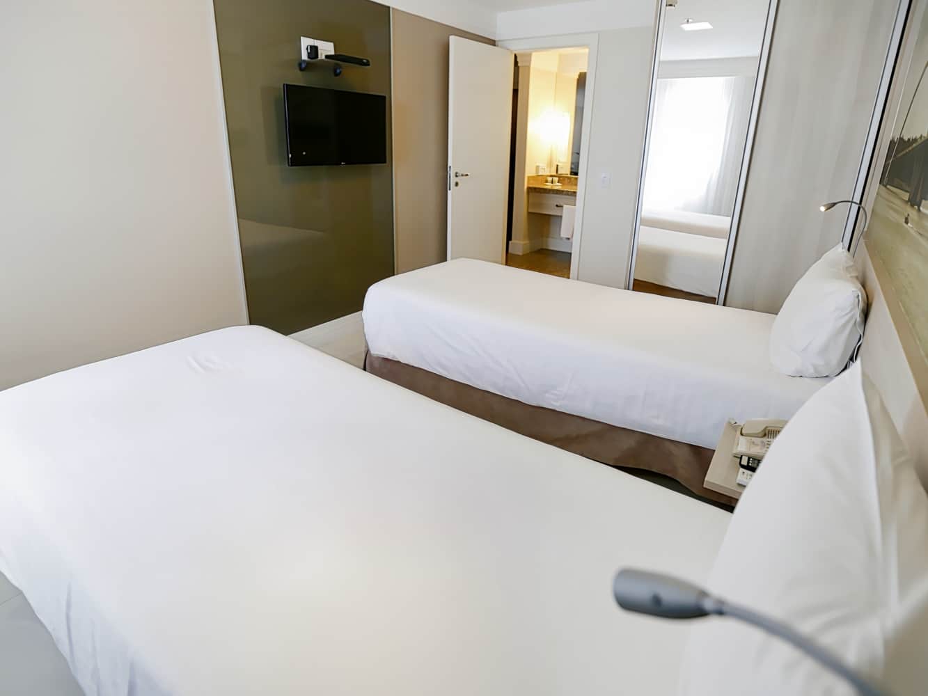 Mercure Brasilia Lider
