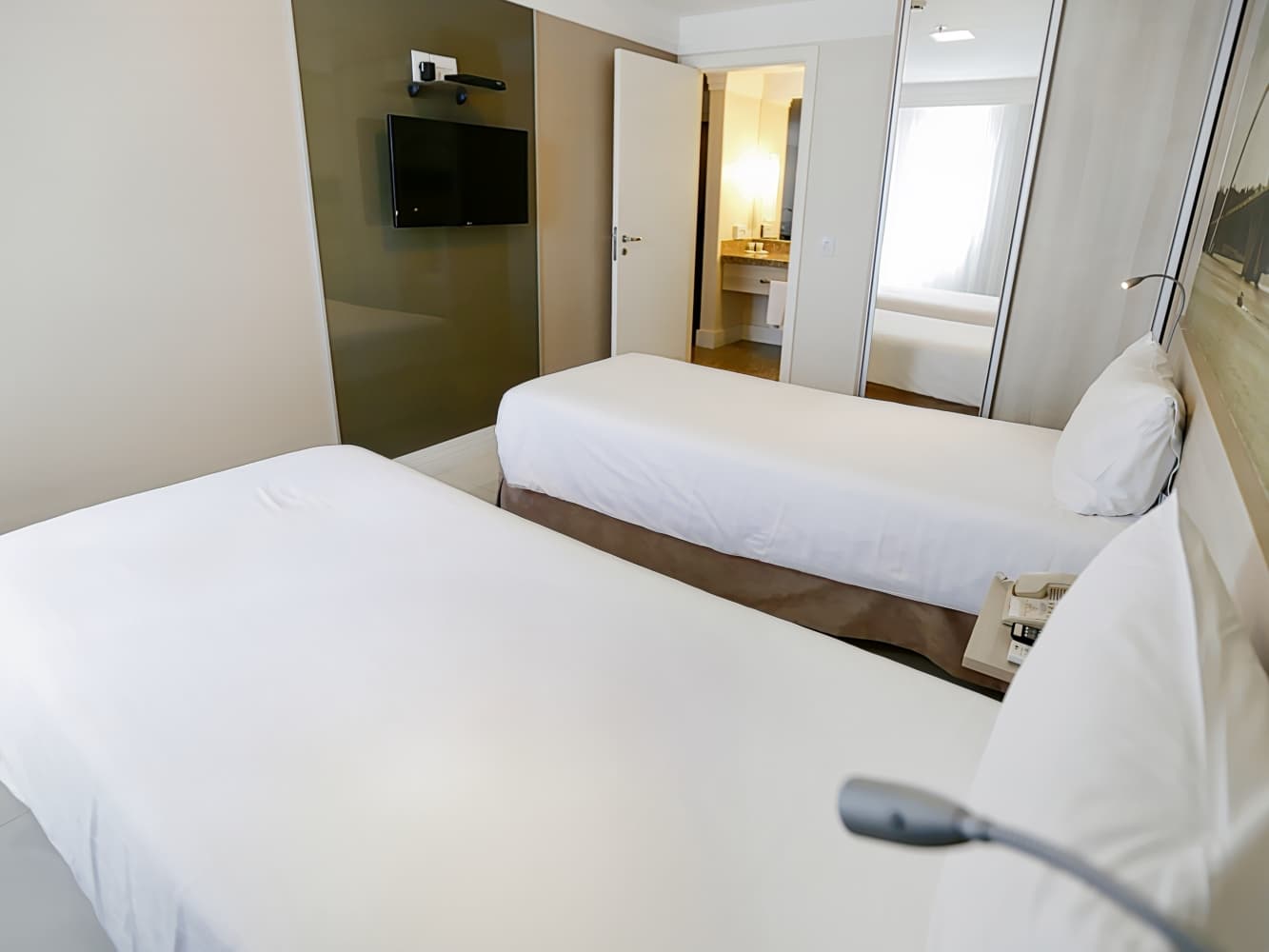 Mercure Brasilia Lider