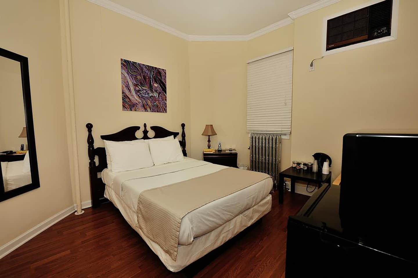 Midwood Suites 1078